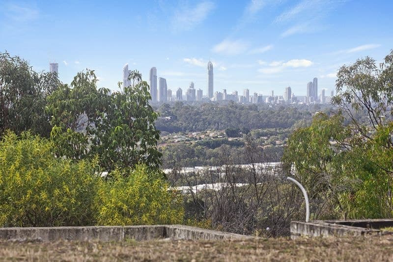18 Zenith Crescent, Pacific Pines - Image 1
