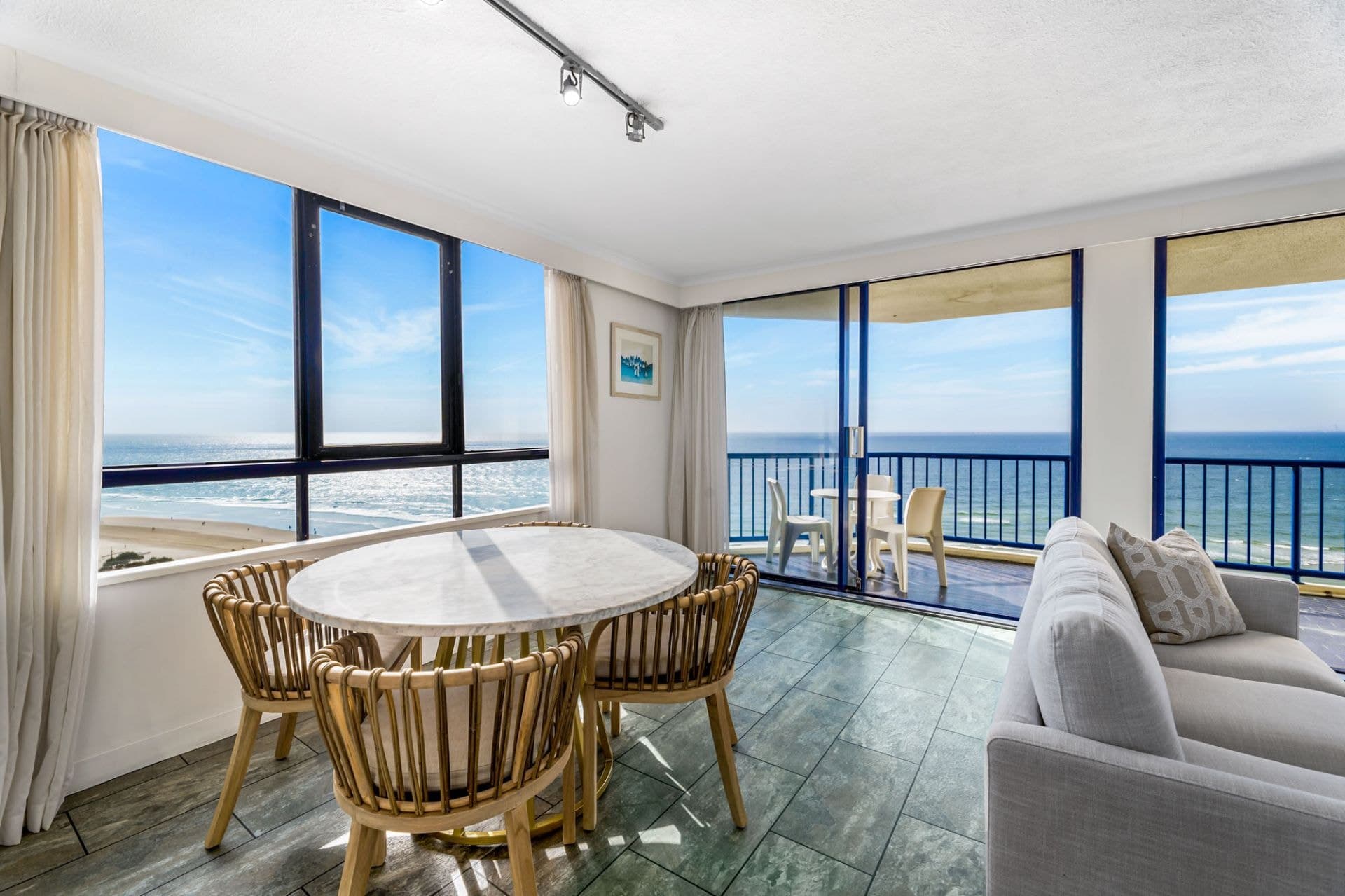 1404/9 Laycock Street, Surfers Paradise - Thumbnail 5