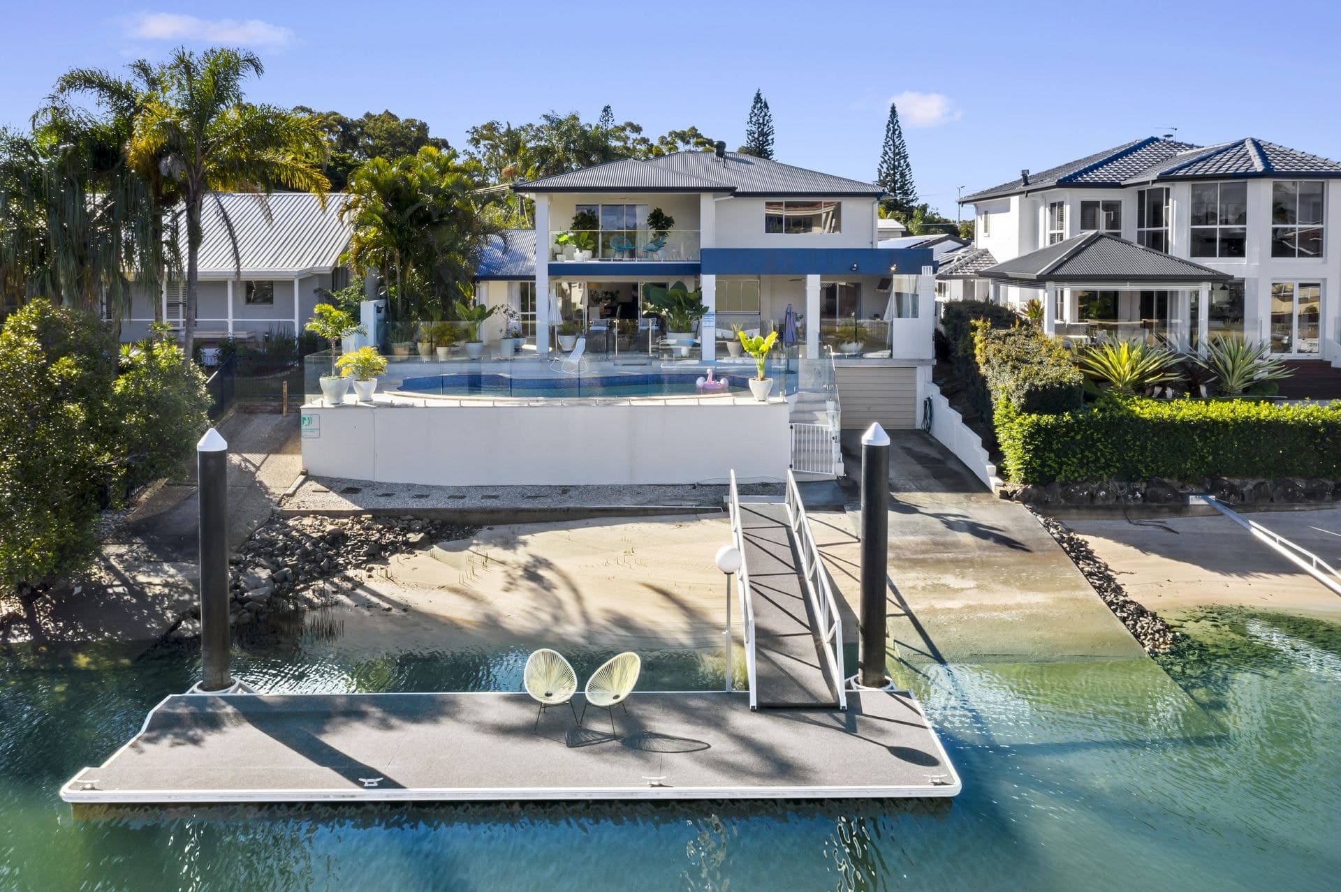 335 Monaco Street, Broadbeach Waters - Thumbnail 4