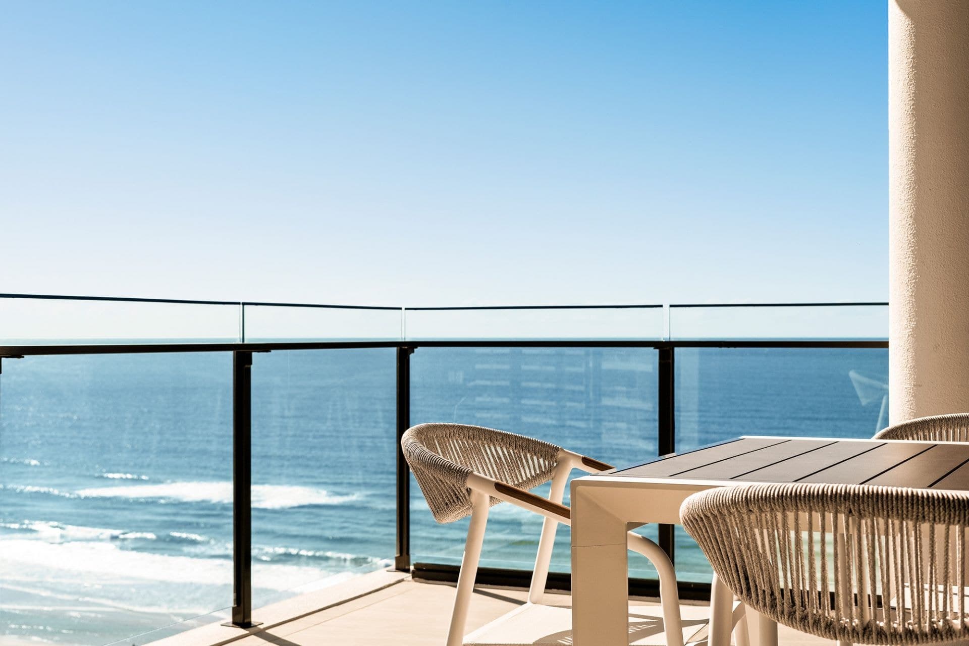 1501/5 Pacific Street, Main Beach - Thumbnail 3