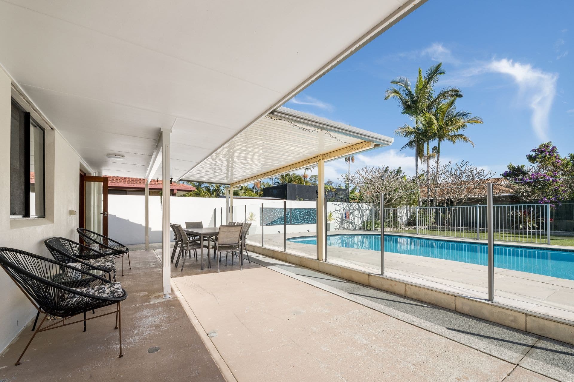 13 Rawlinna Drive, Mermaid Waters - Thumbnail 3
