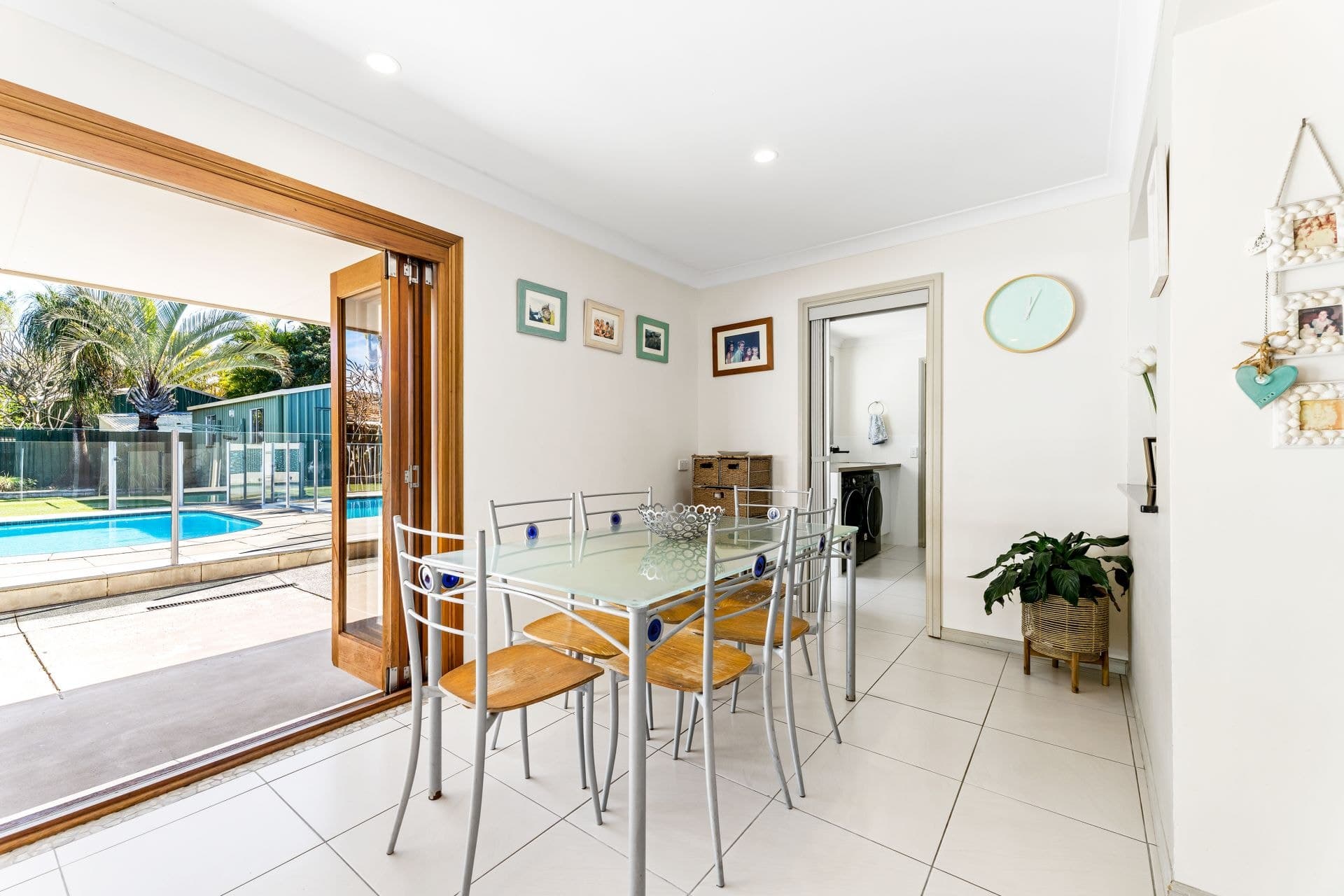 13 Rawlinna Drive, Mermaid Waters - Thumbnail 8