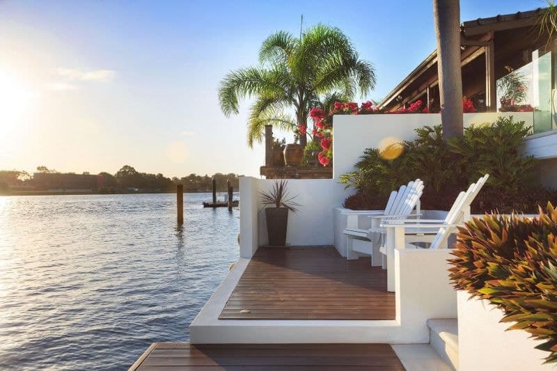 94 Admiralty Drive, Paradise Waters - Thumbnail 3