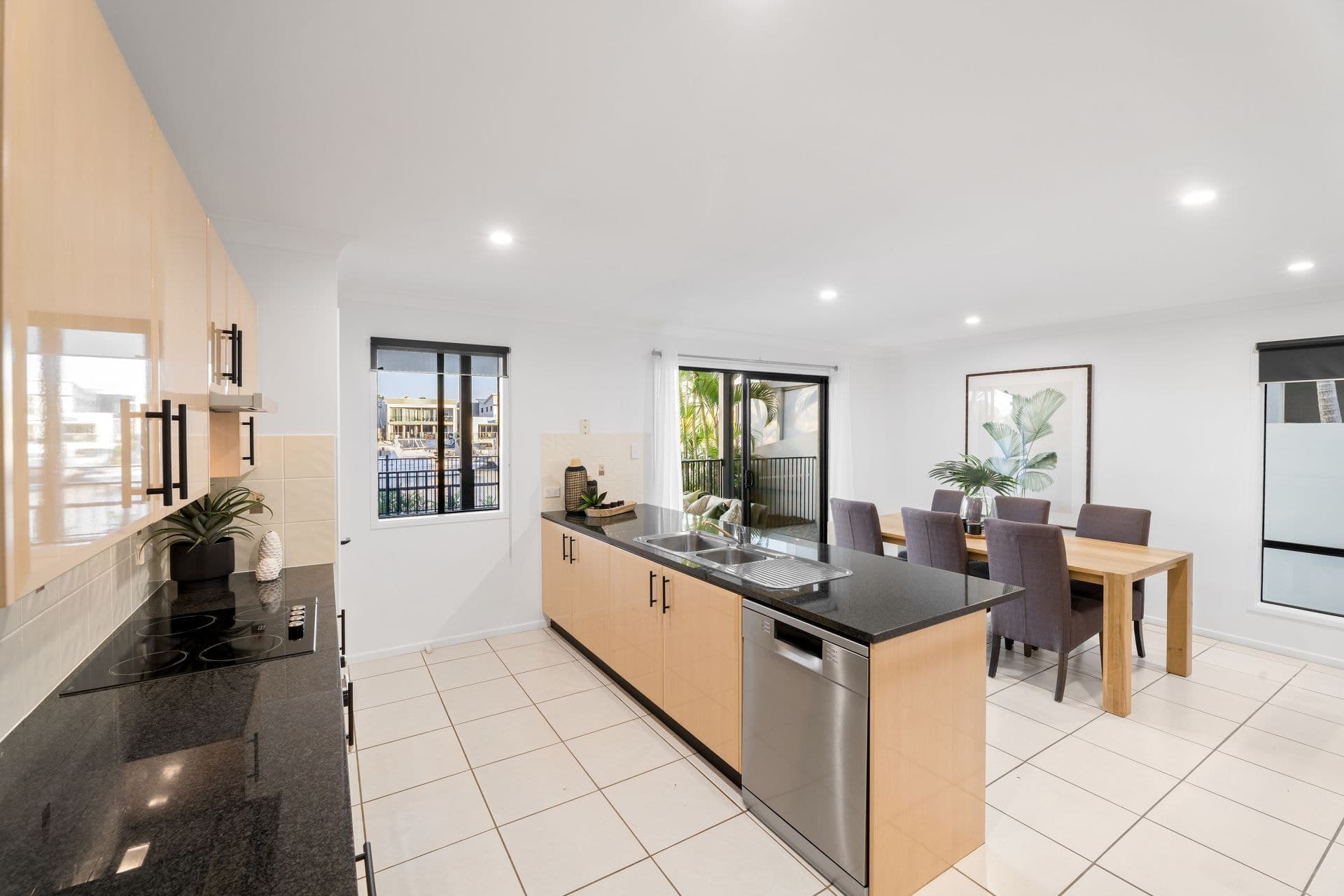 9 Coomera Court, Helensvale - Thumbnail 5