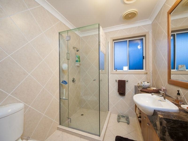 15 Excalibur Court, Sovereign Islands - Image 1
