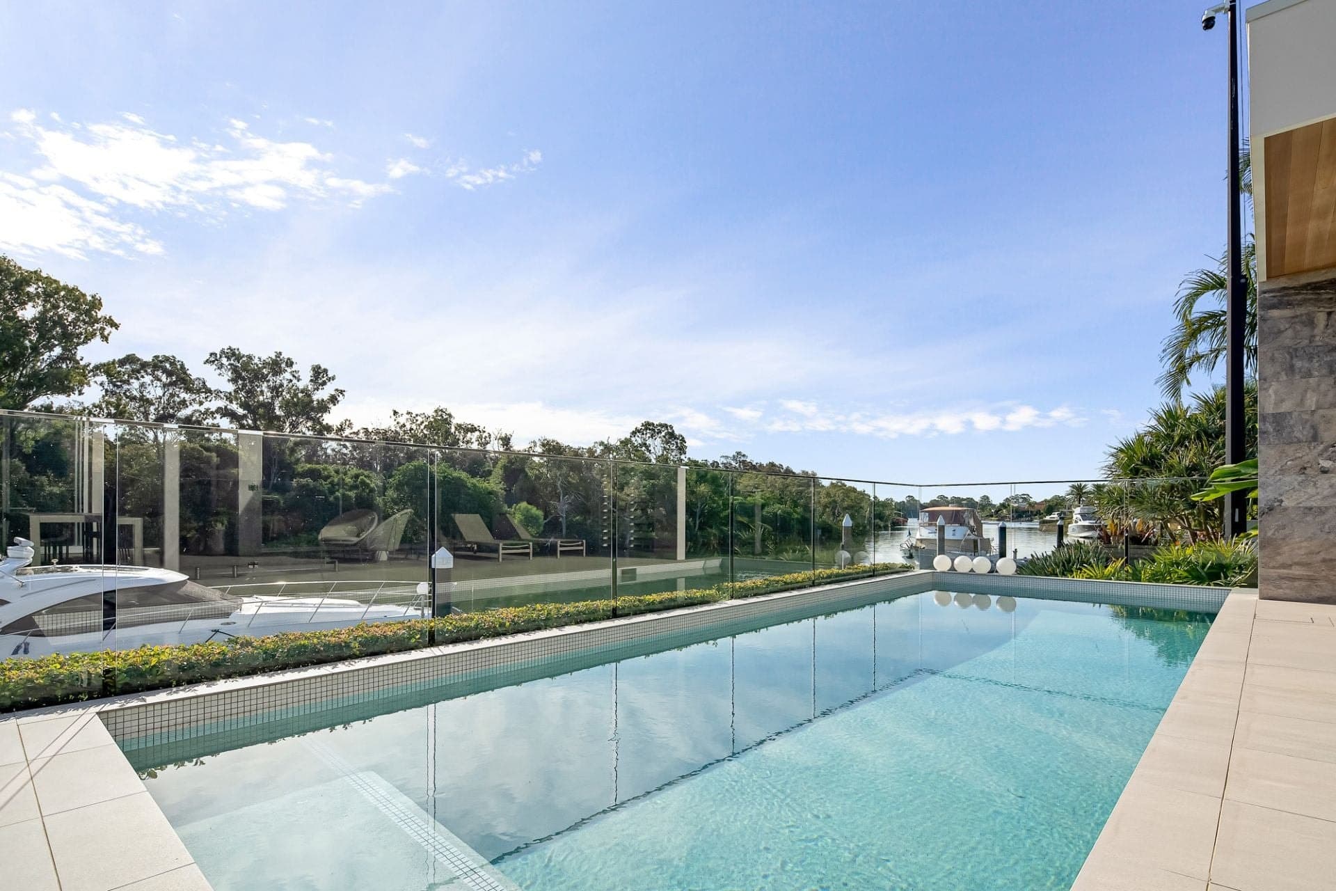 2516 Cressbrook Drive, Hope Island - Thumbnail 3