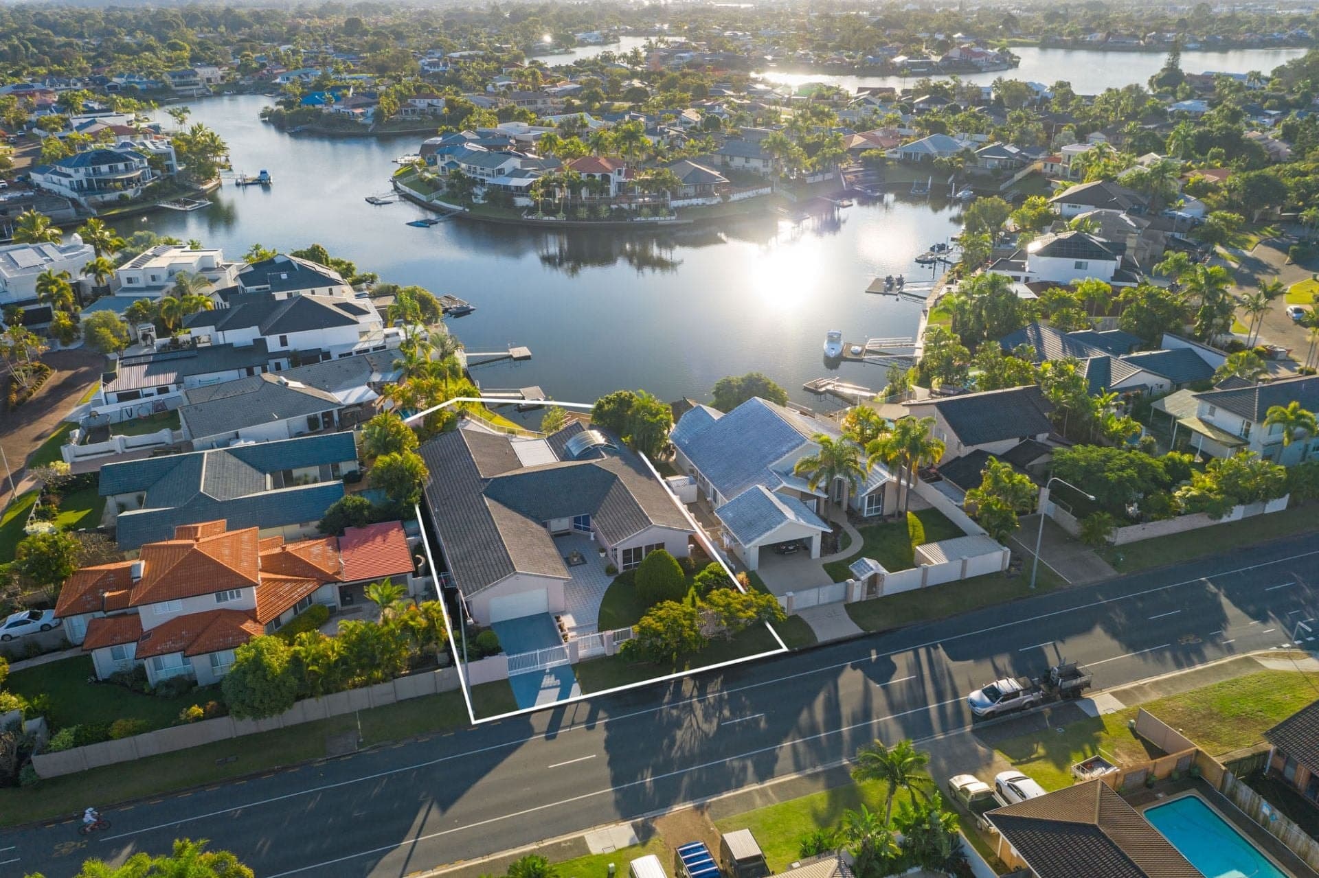 367 Rio Vista Boulevard, Mermaid Waters - Thumbnail 3