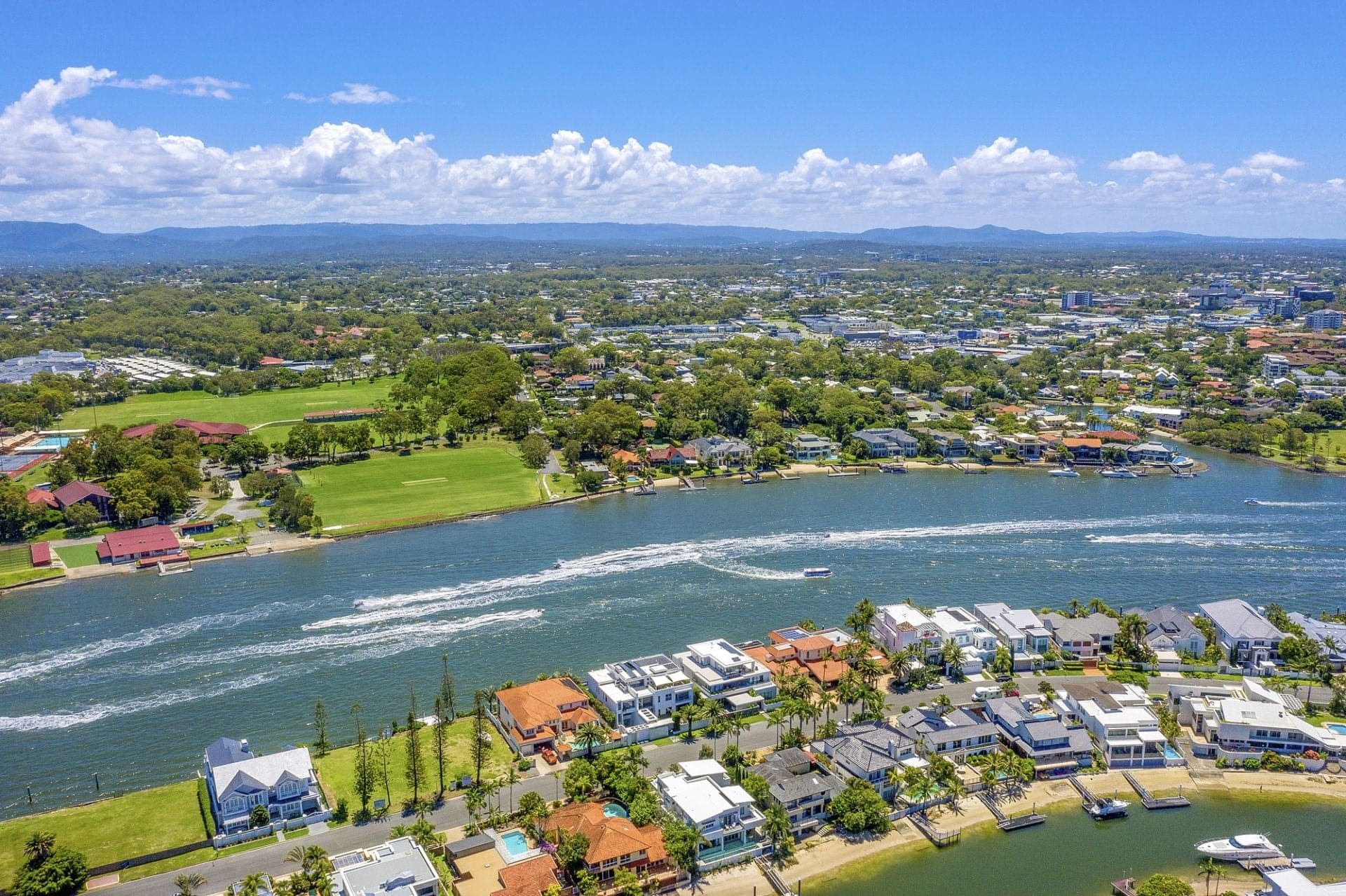 121 Commodore Drive, Paradise Waters - Image 1