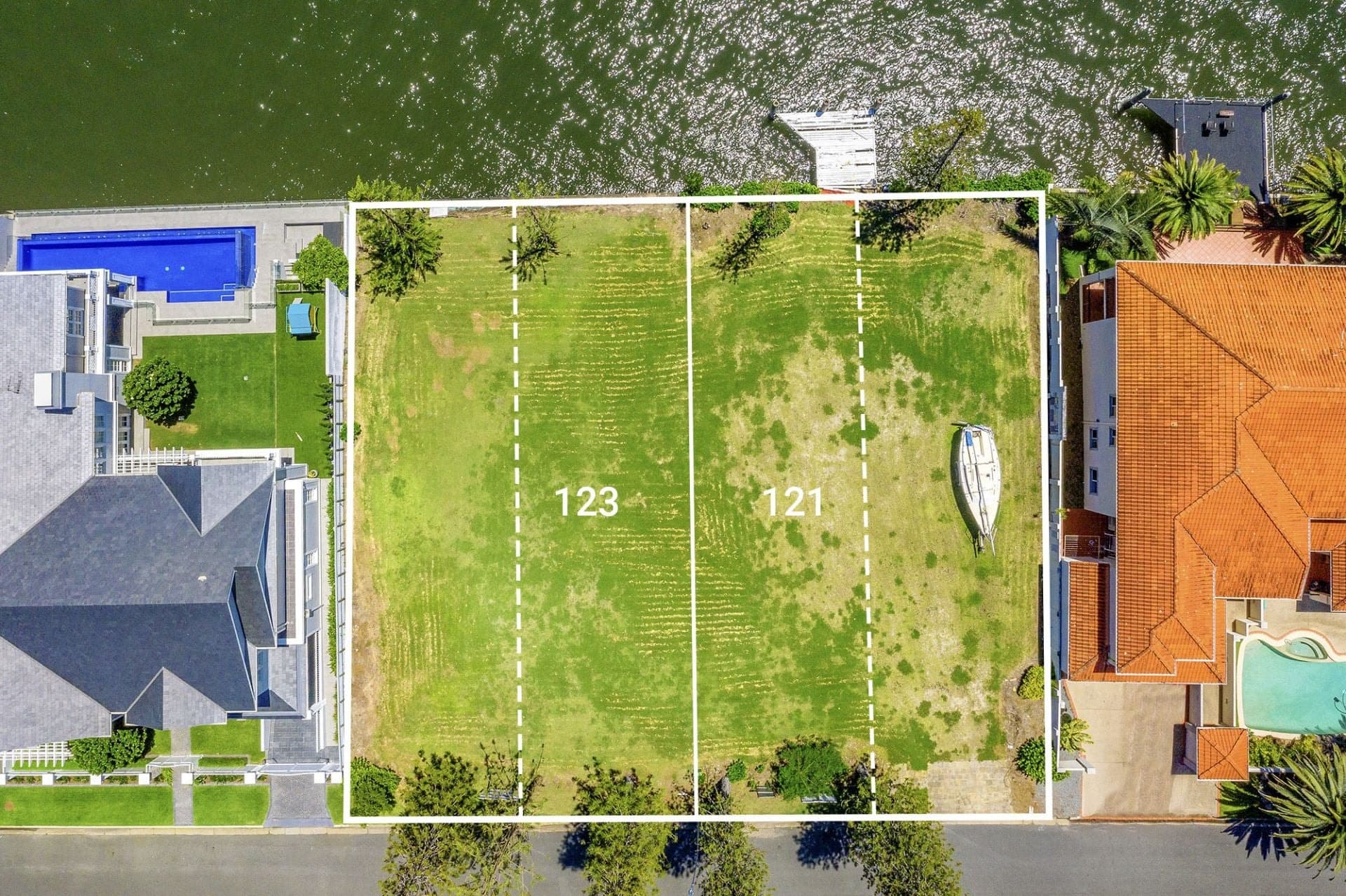 121 Commodore Drive, Paradise Waters - Thumbnail 5