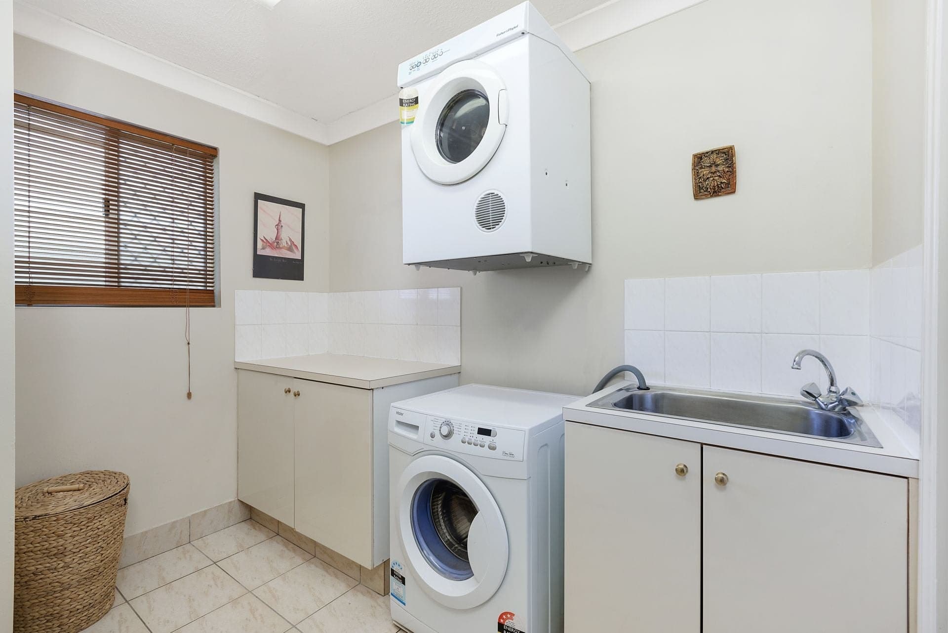 54/100 Morala Avenue, Runaway Bay - Image 1