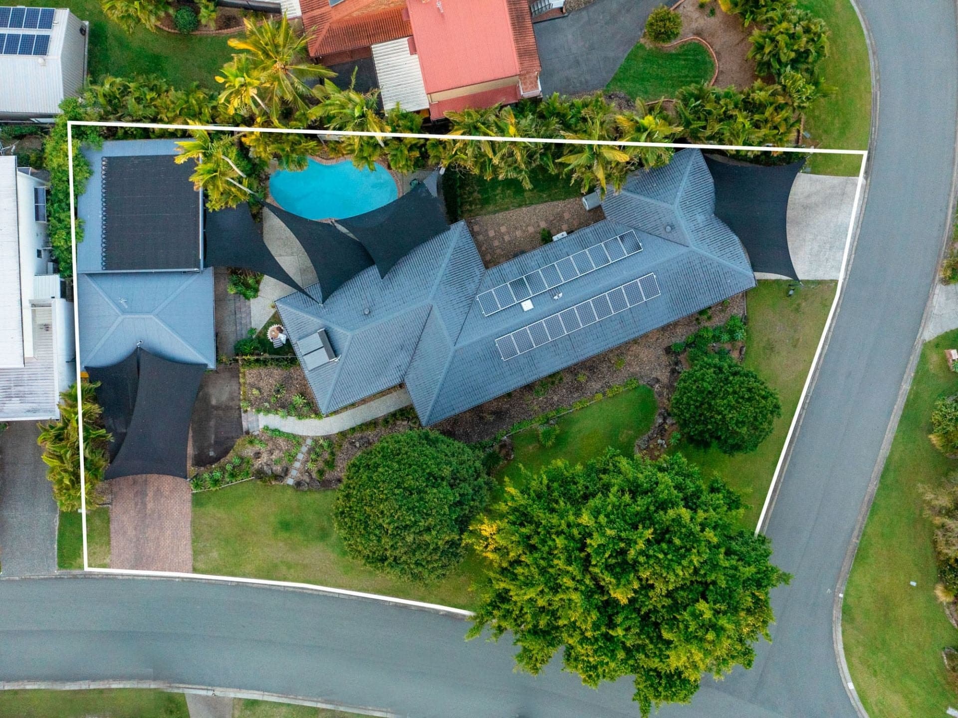 21 Armidale Crescent, Helensvale - Image 1