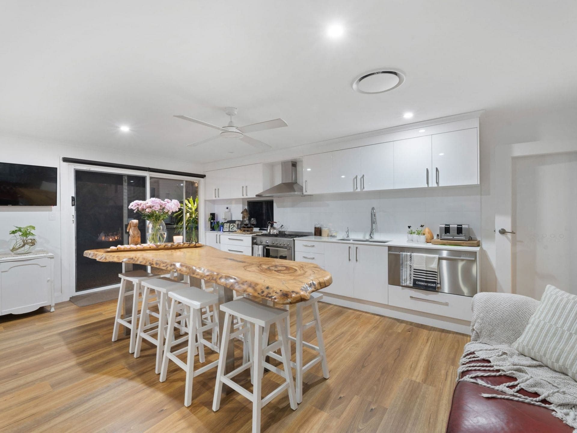 21 Armidale Crescent, Helensvale - Thumbnail 6