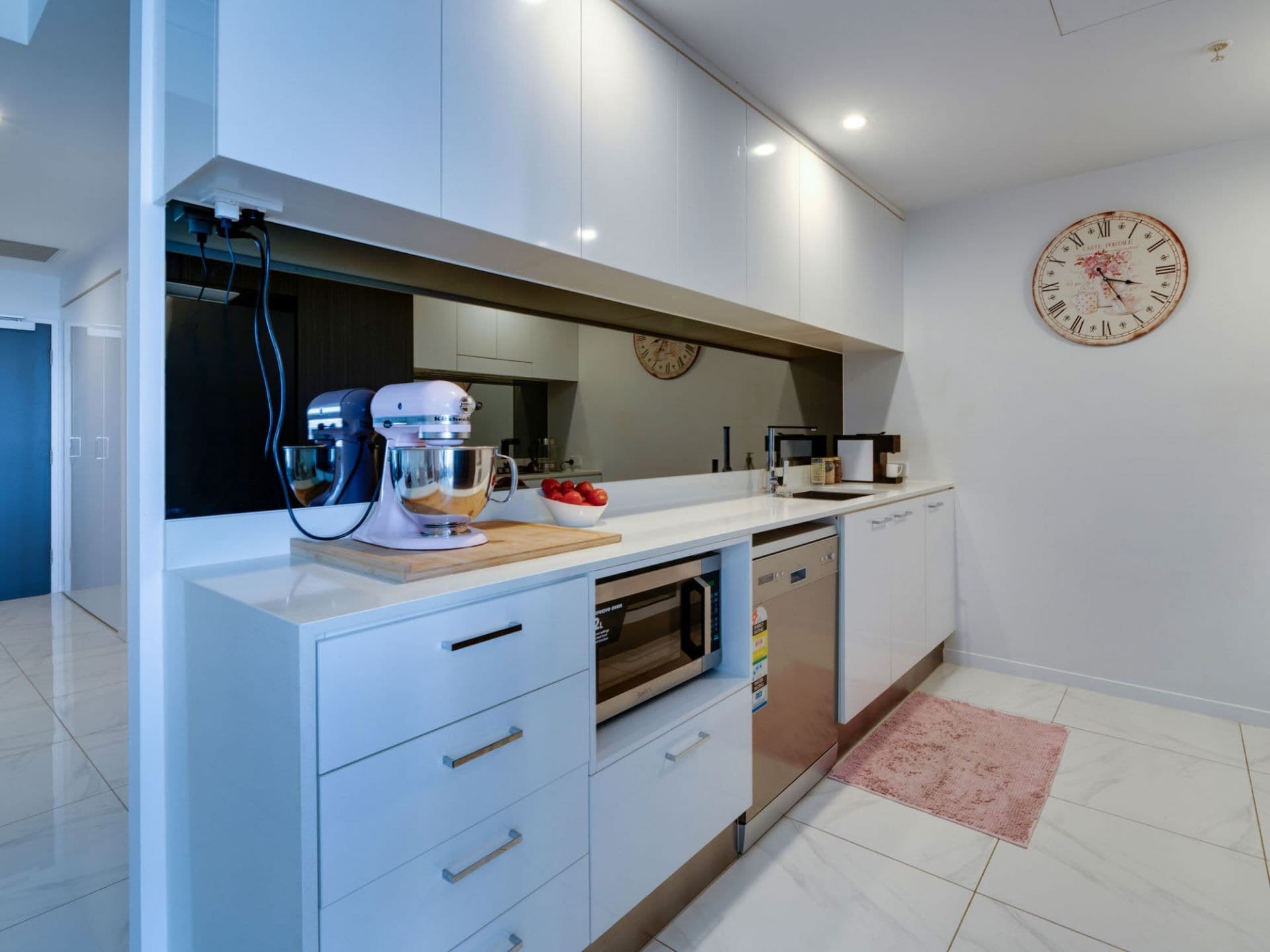 3403/5 Harbourside Court, Biggera Waters - Thumbnail 6