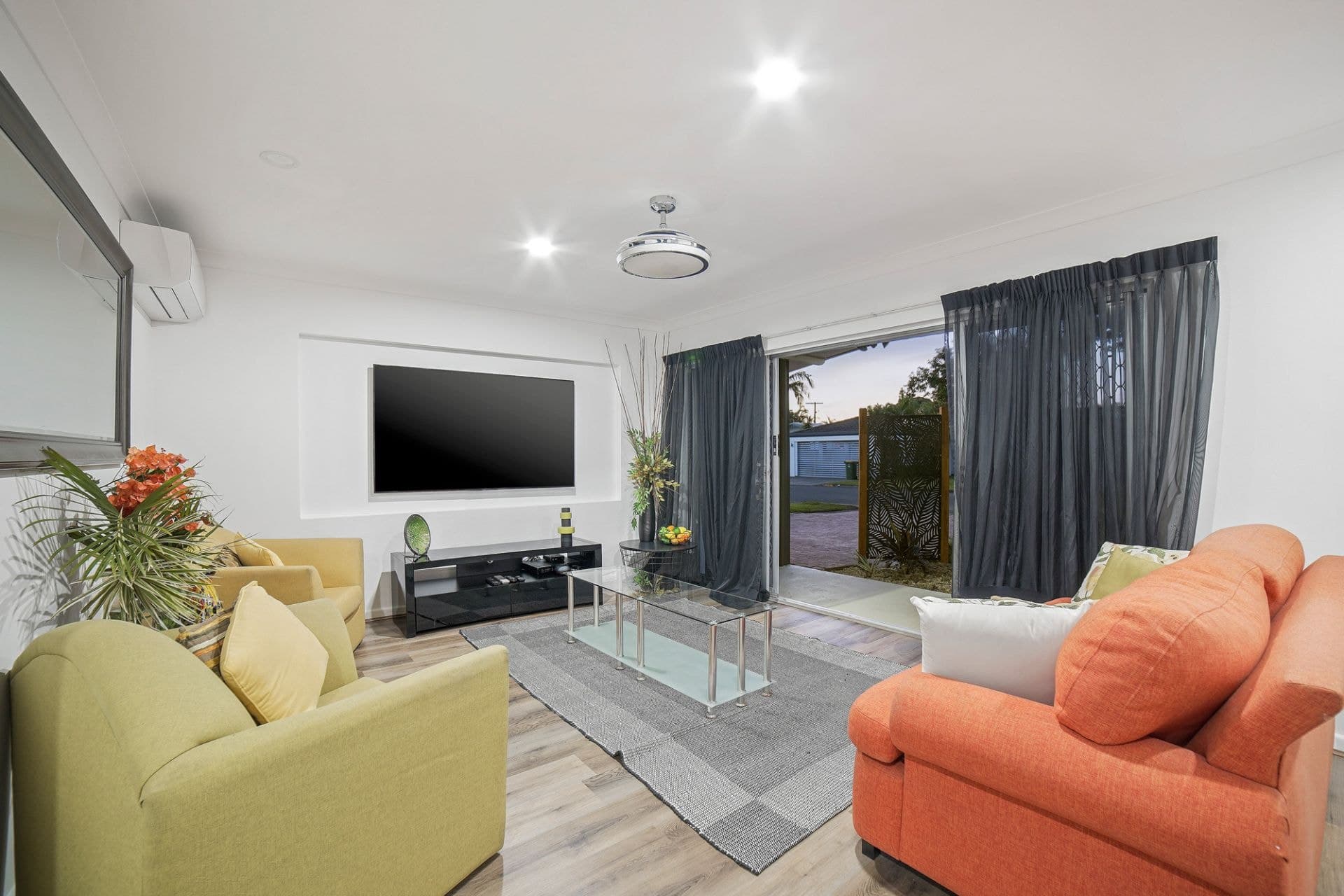 19 Naranga Avenue, Broadbeach Waters - Thumbnail 4
