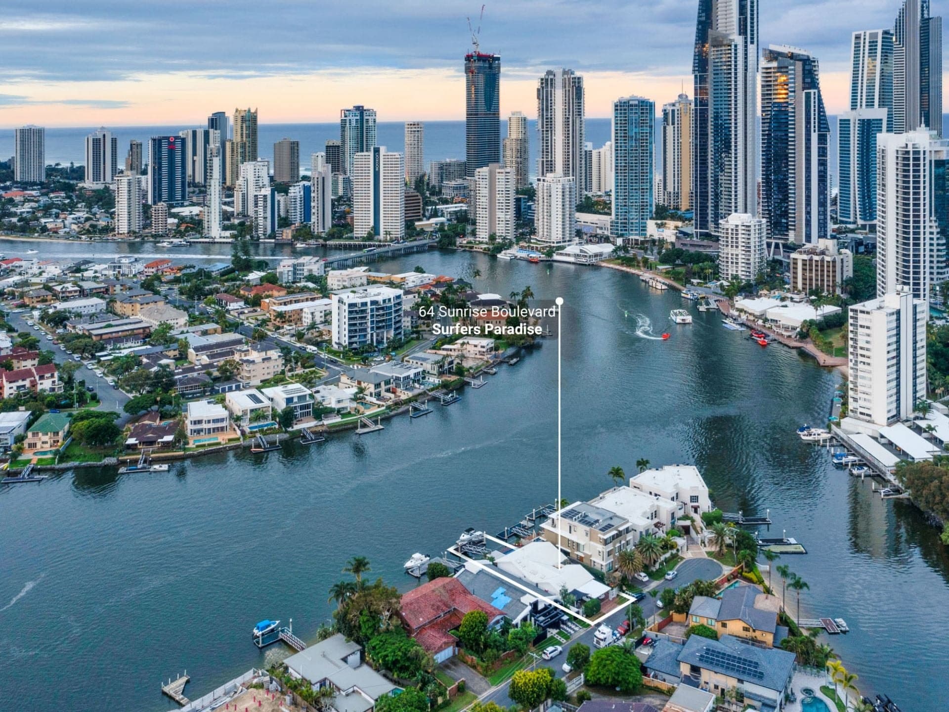 64 Sunrise Boulevard, Surfers Paradise - Thumbnail 2