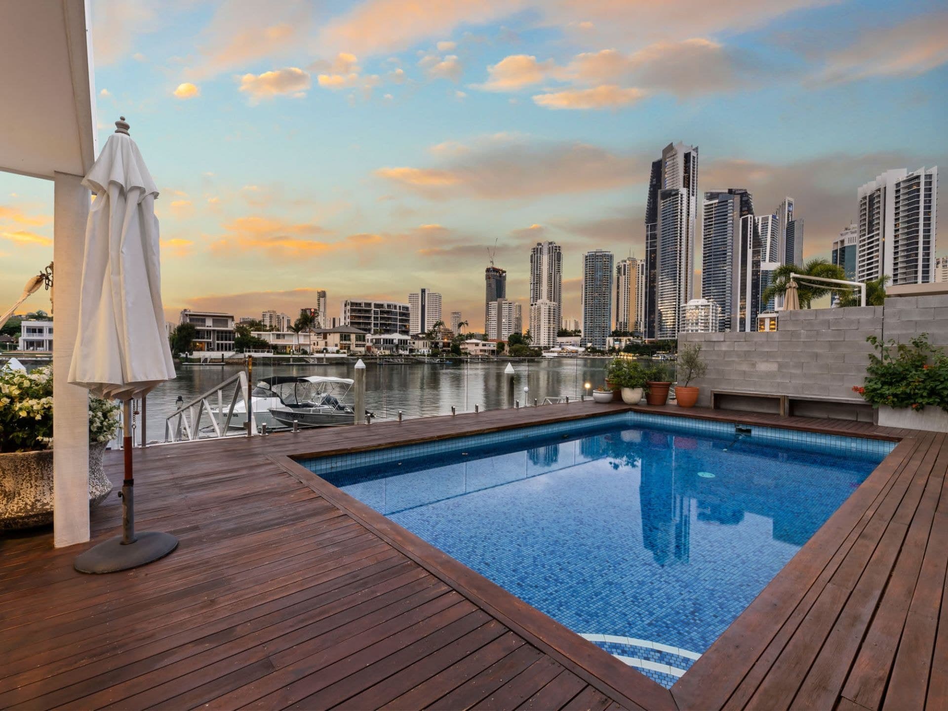 64 Sunrise Boulevard, Surfers Paradise - Thumbnail 7