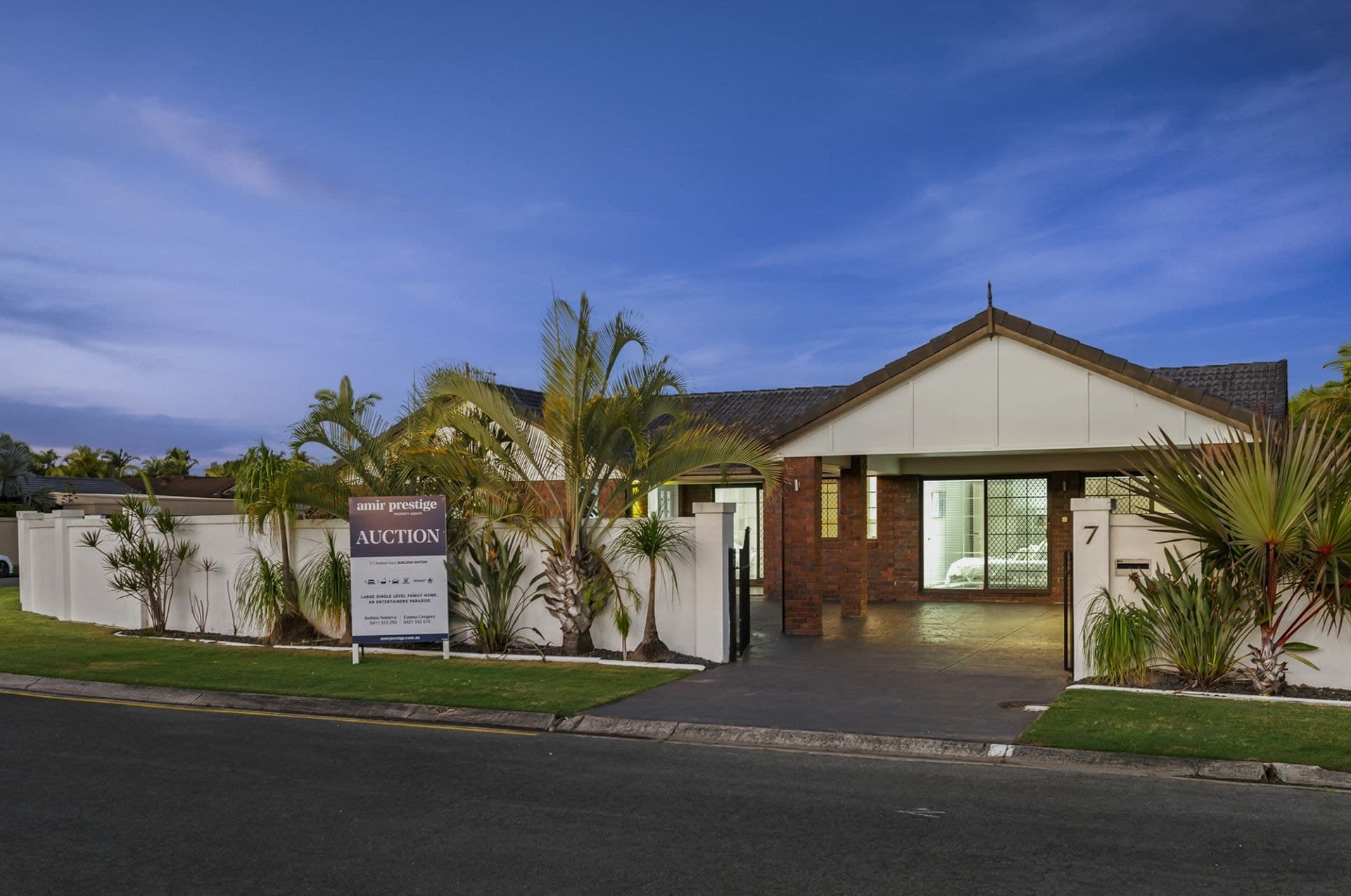 7 Redleaf Court, Burleigh Waters - Thumbnail 2