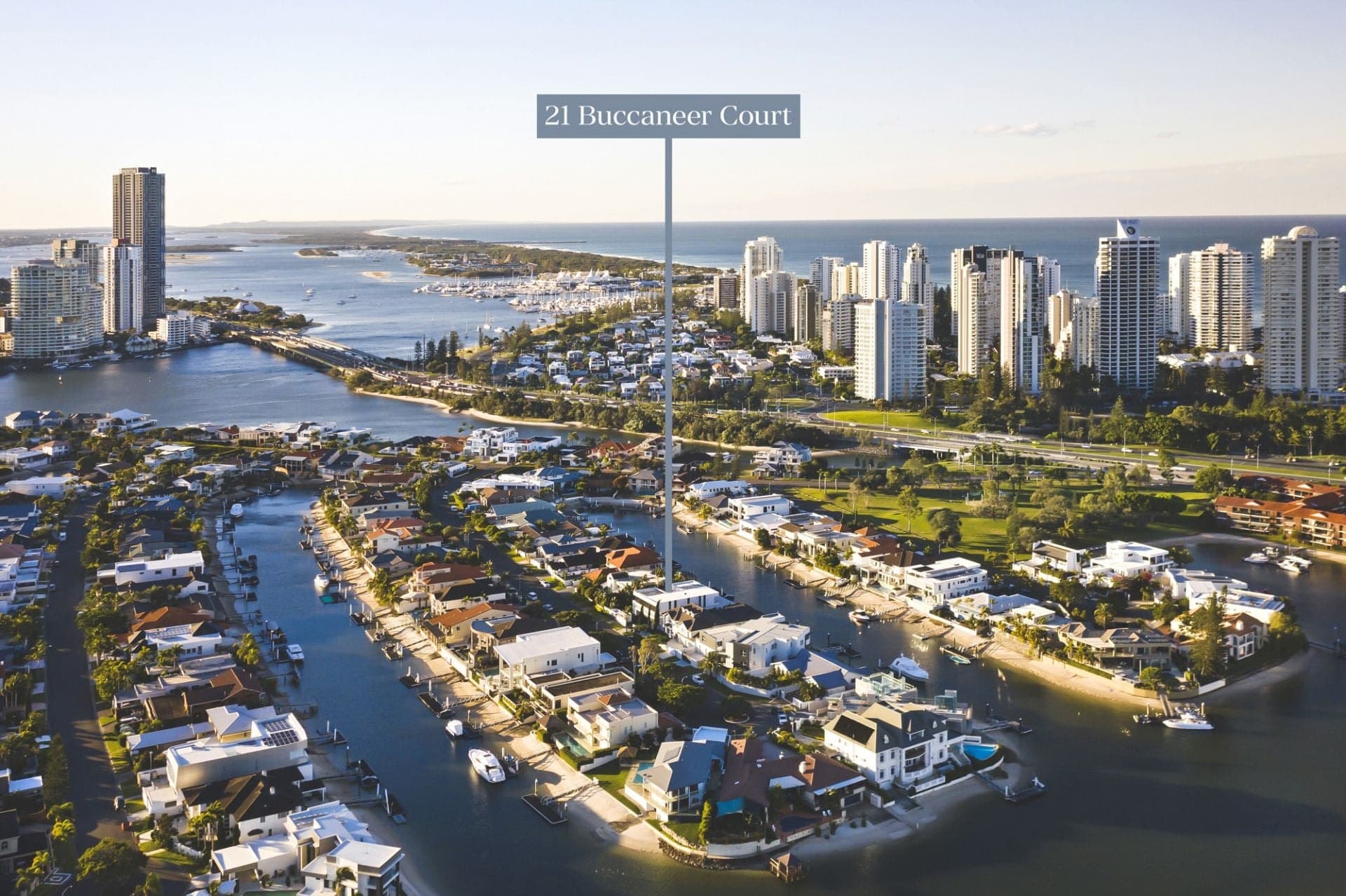 21 Buccaneer Court, Paradise Waters - Image 1