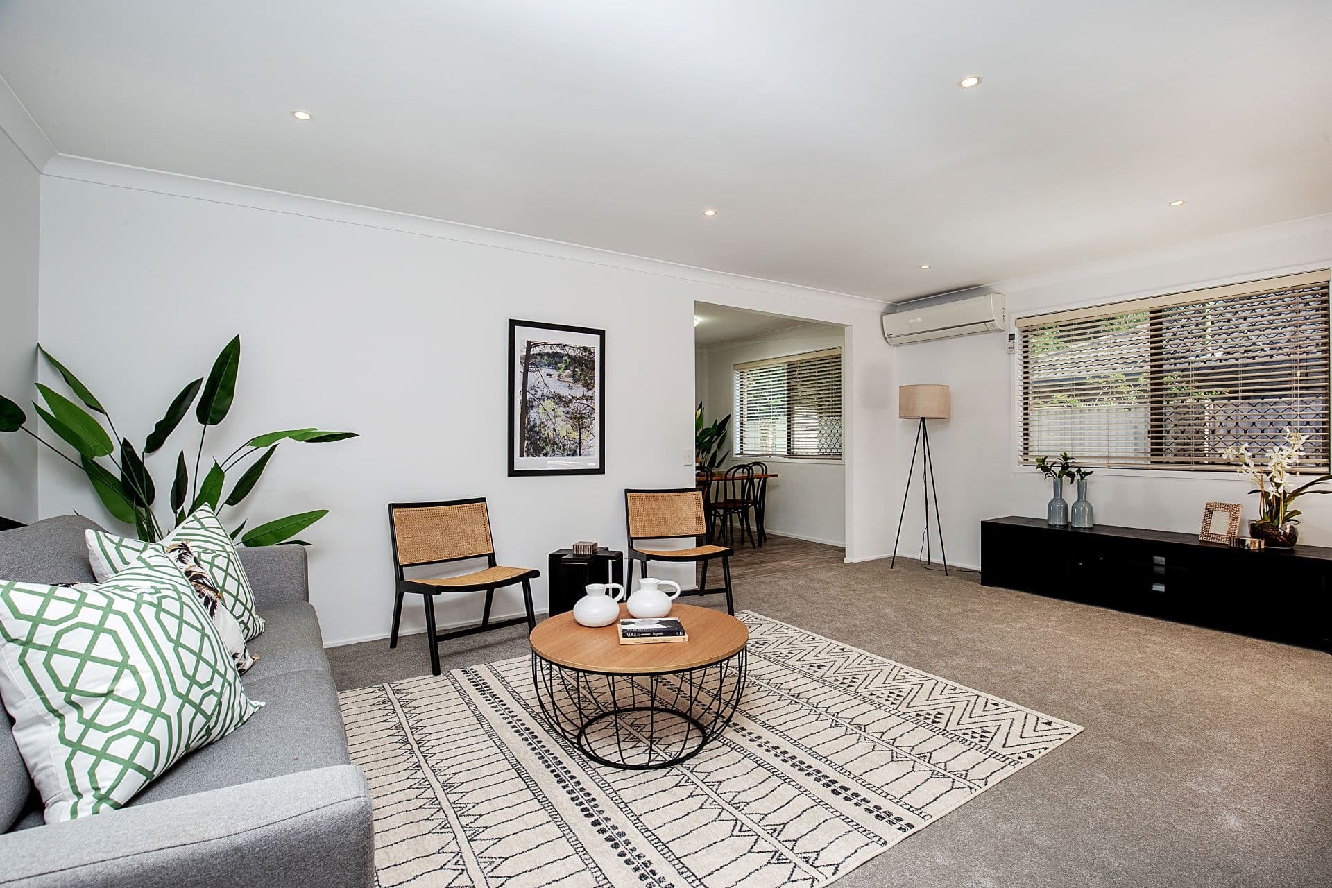 20 Menindee Avenue, Coombabah - Thumbnail 4