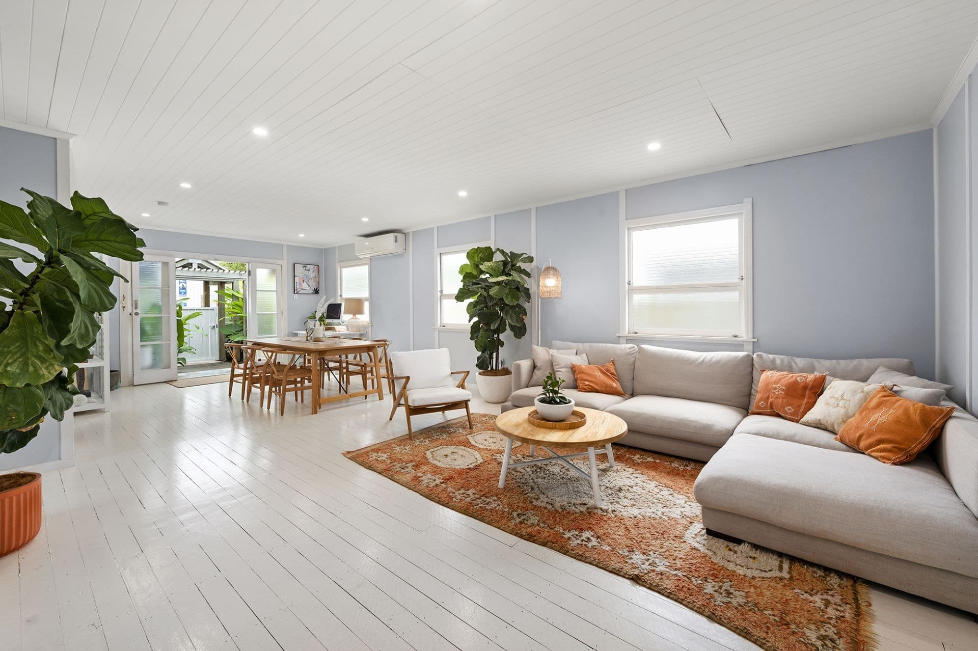38 Venice Street, Mermaid Beach - Thumbnail 3