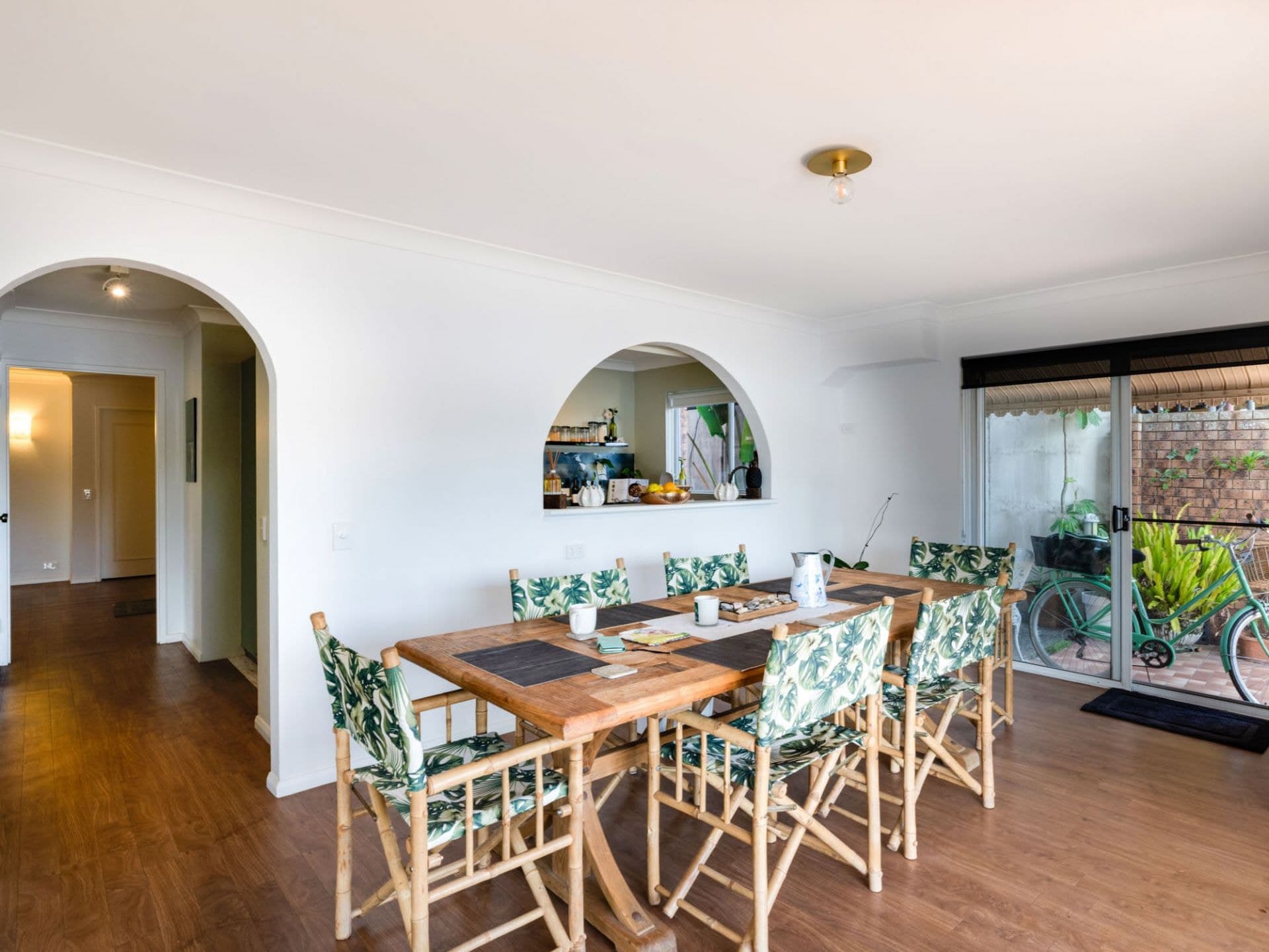 1/11 Cannes Avenue, Surfers Paradise - Thumbnail 7