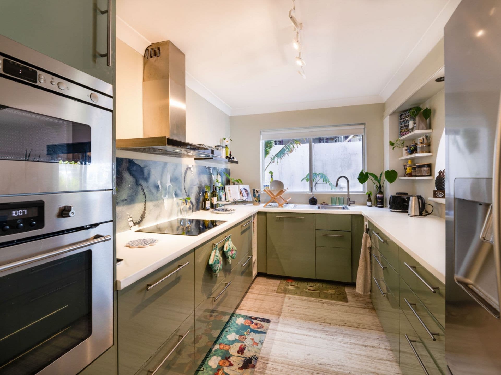 1/11 Cannes Avenue, Surfers Paradise - Thumbnail 8