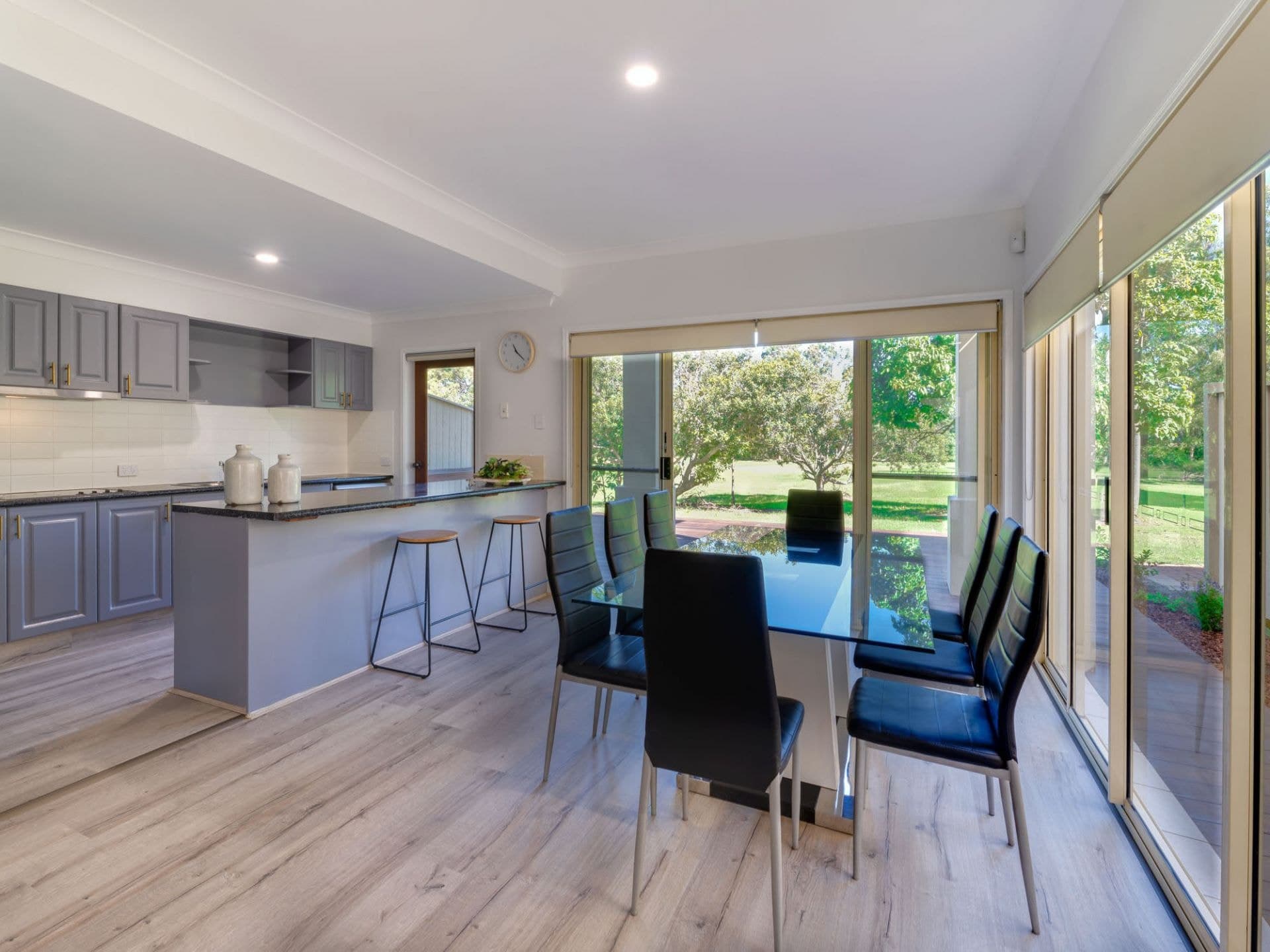 8120 Magnolia Gardens Court, Hope Island - Thumbnail 3