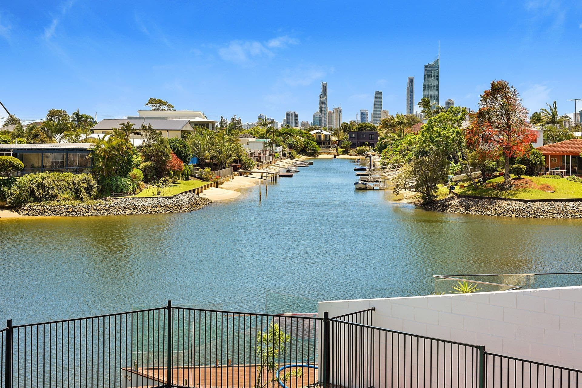 13 Coral Gables Key, Broadbeach Waters - Thumbnail 4