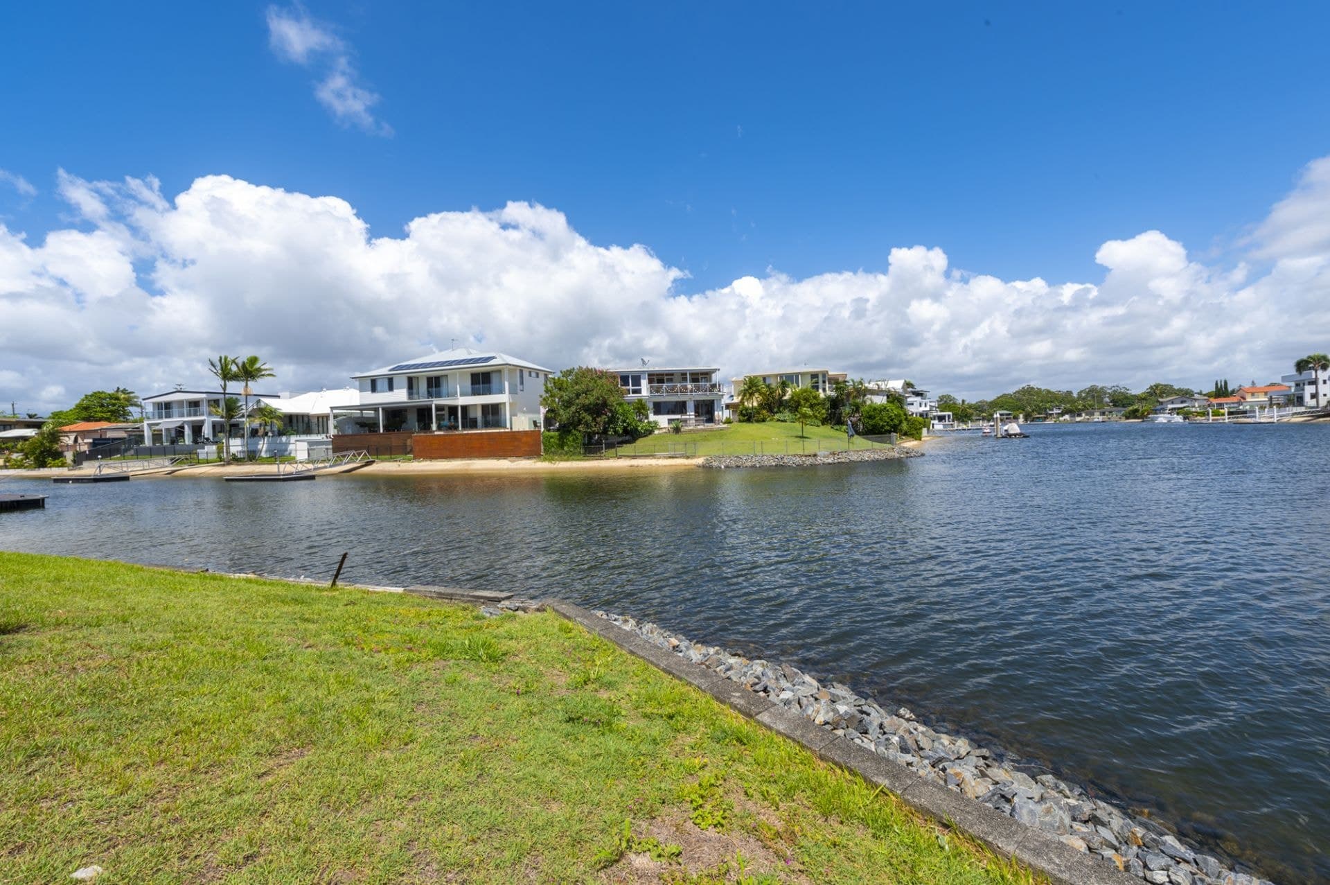 13 Coral Gables Key, Broadbeach Waters - Thumbnail 8