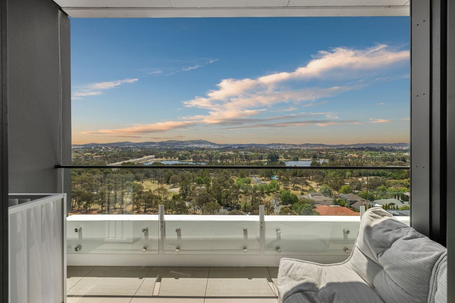 1004/2 Gribble Street, Gungahlin, Gungahlin - Thumbnail 2