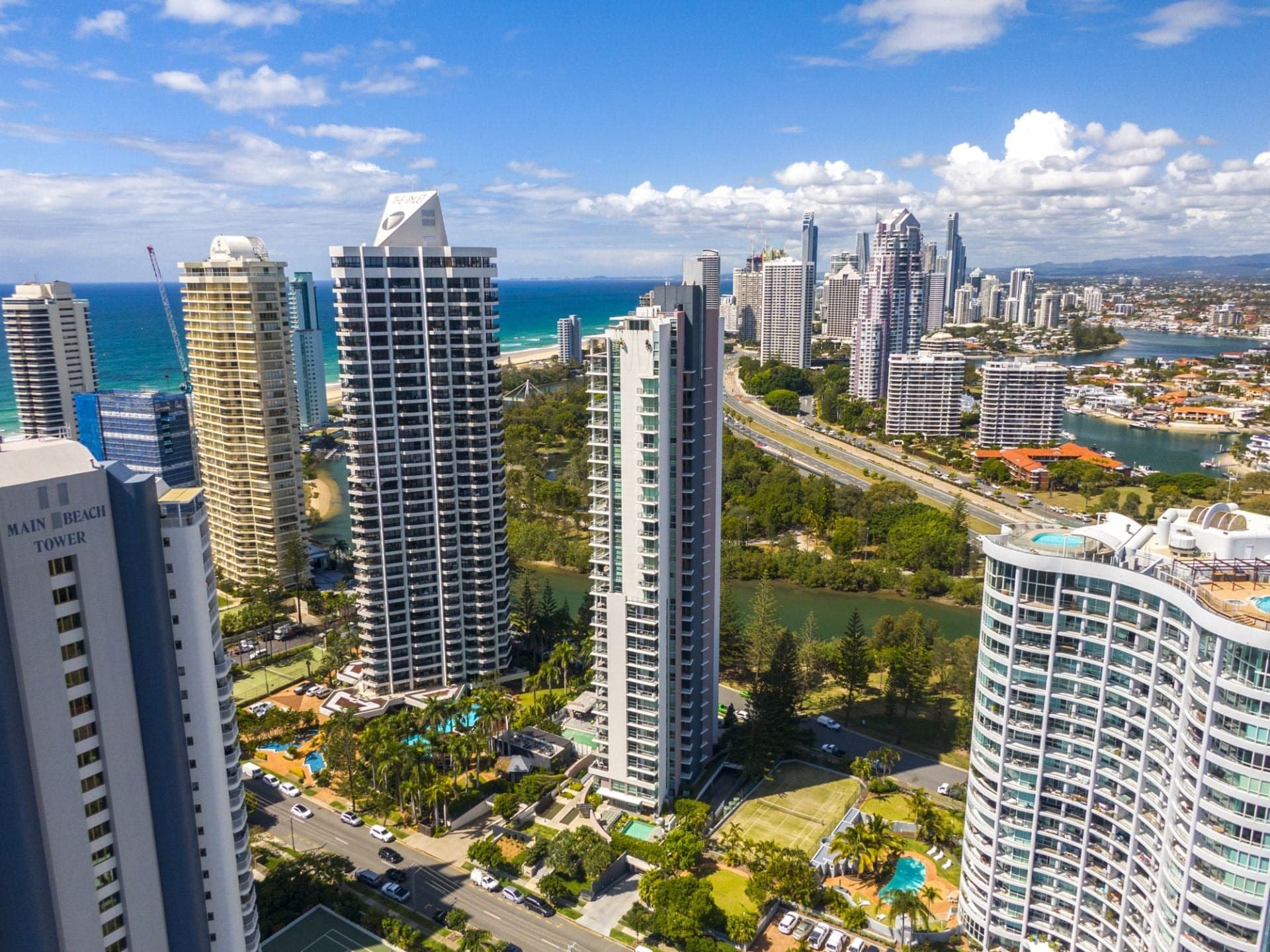 301/11-13 Hill Parade, Main Beach - Thumbnail 3