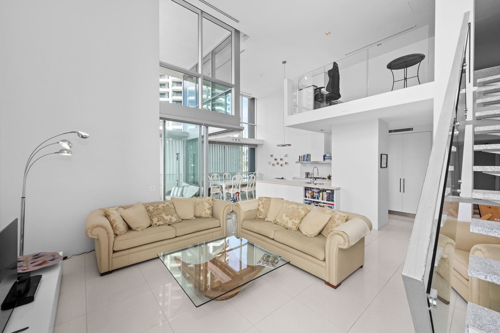 301/11-13 Hill Parade, Main Beach - Thumbnail 5