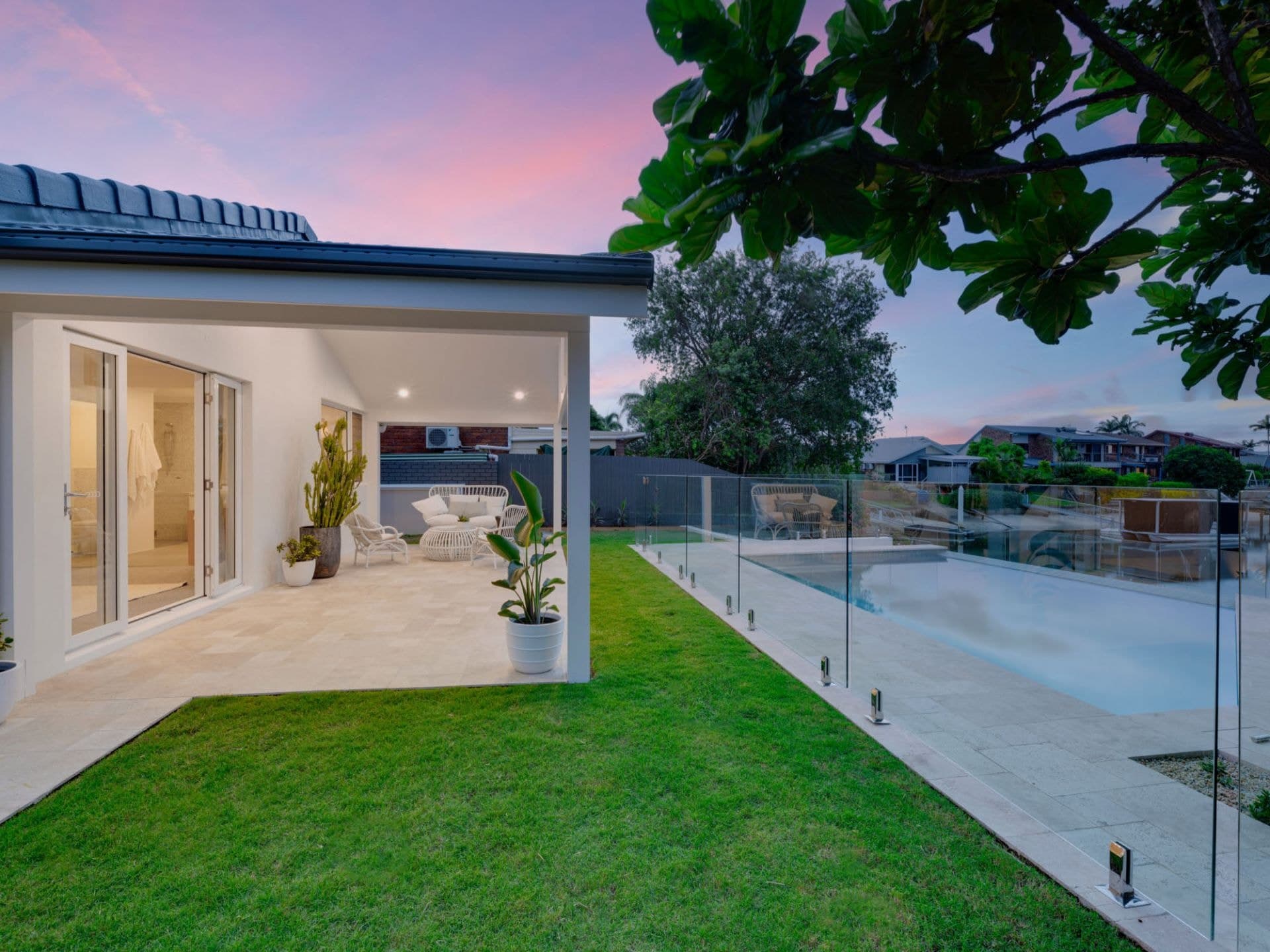 23 Tradewinds Avenue, Paradise Point - Thumbnail 6