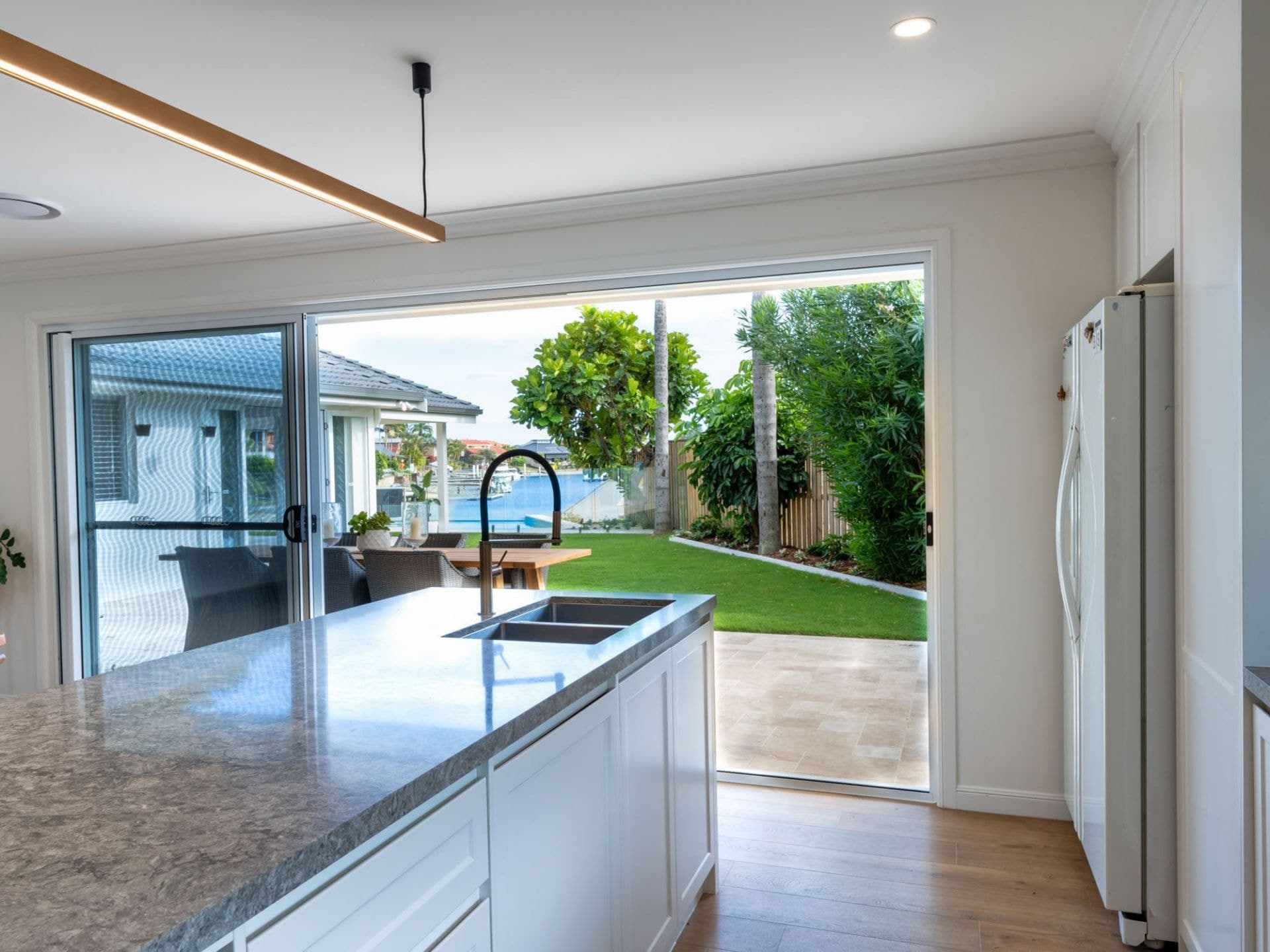 23 Tradewinds Avenue, Paradise Point - Thumbnail 7