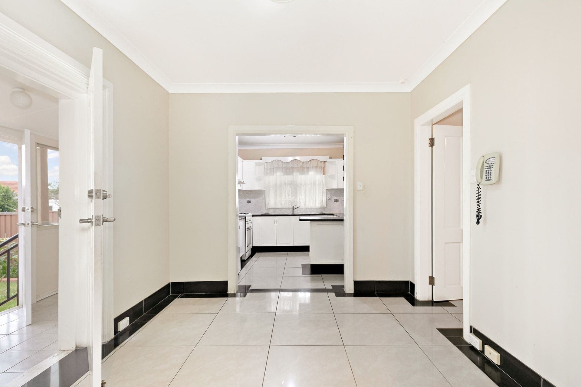68 Cameron Street, Rockdale, Rockdale - Thumbnail 4