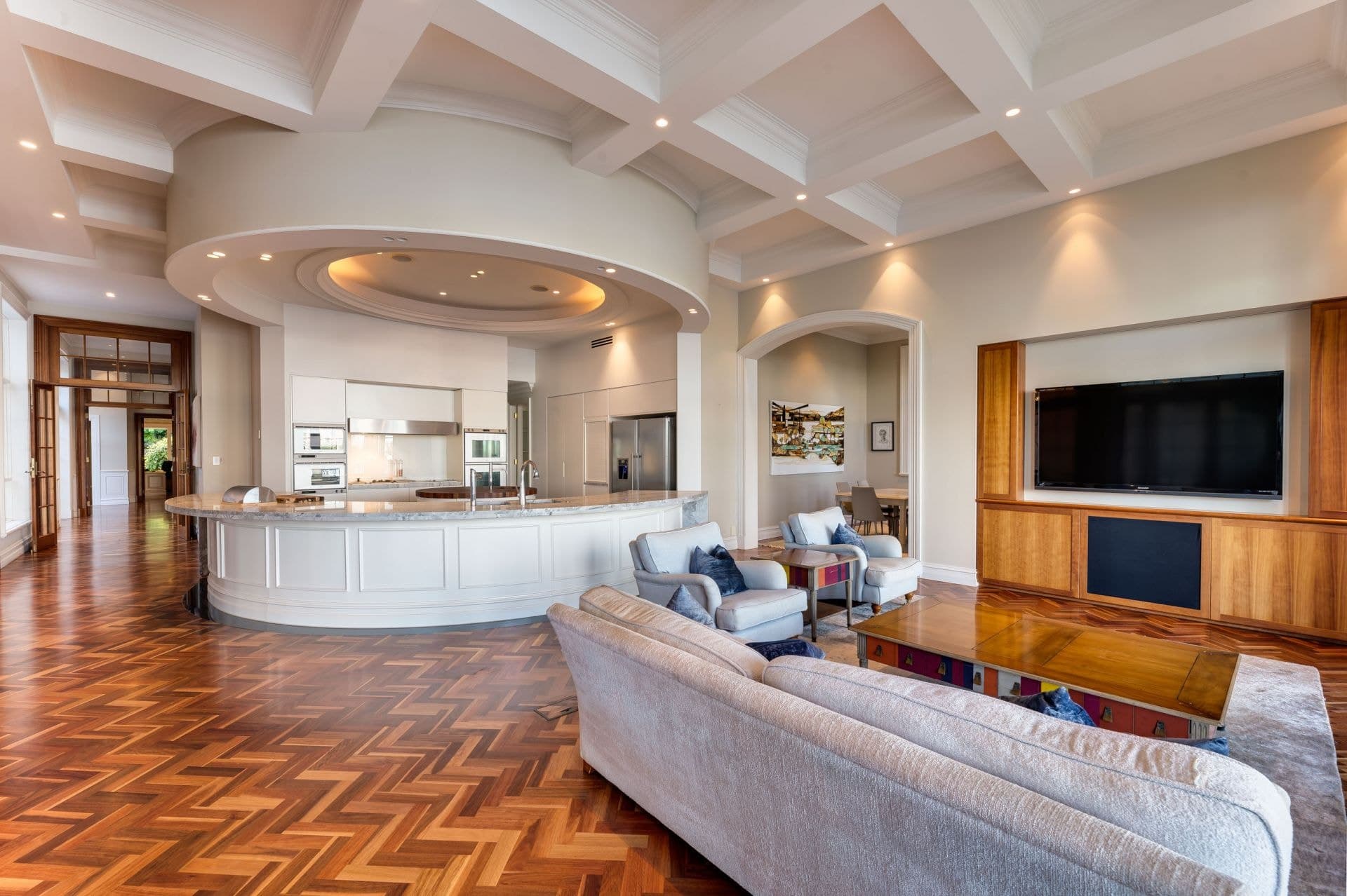 5 McMillan Court, Southport - Thumbnail 6