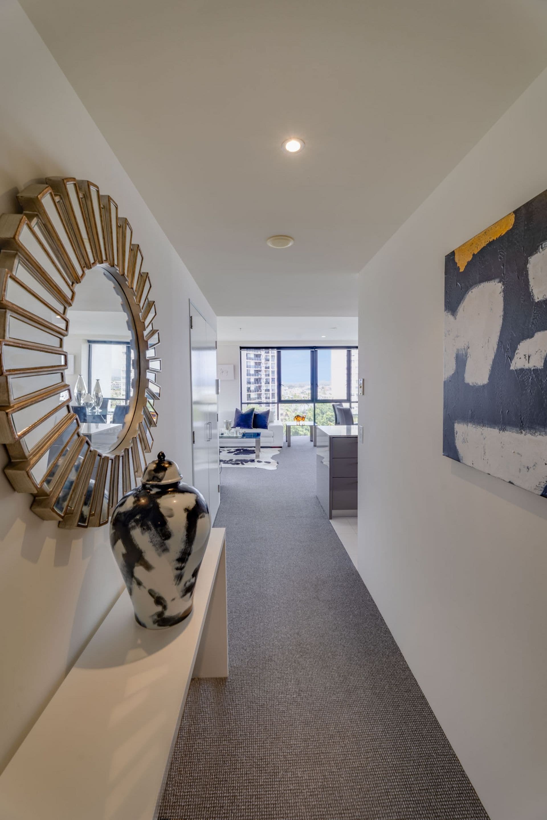 801/4 Wahroonga Place, Surfers Paradise - Thumbnail 6
