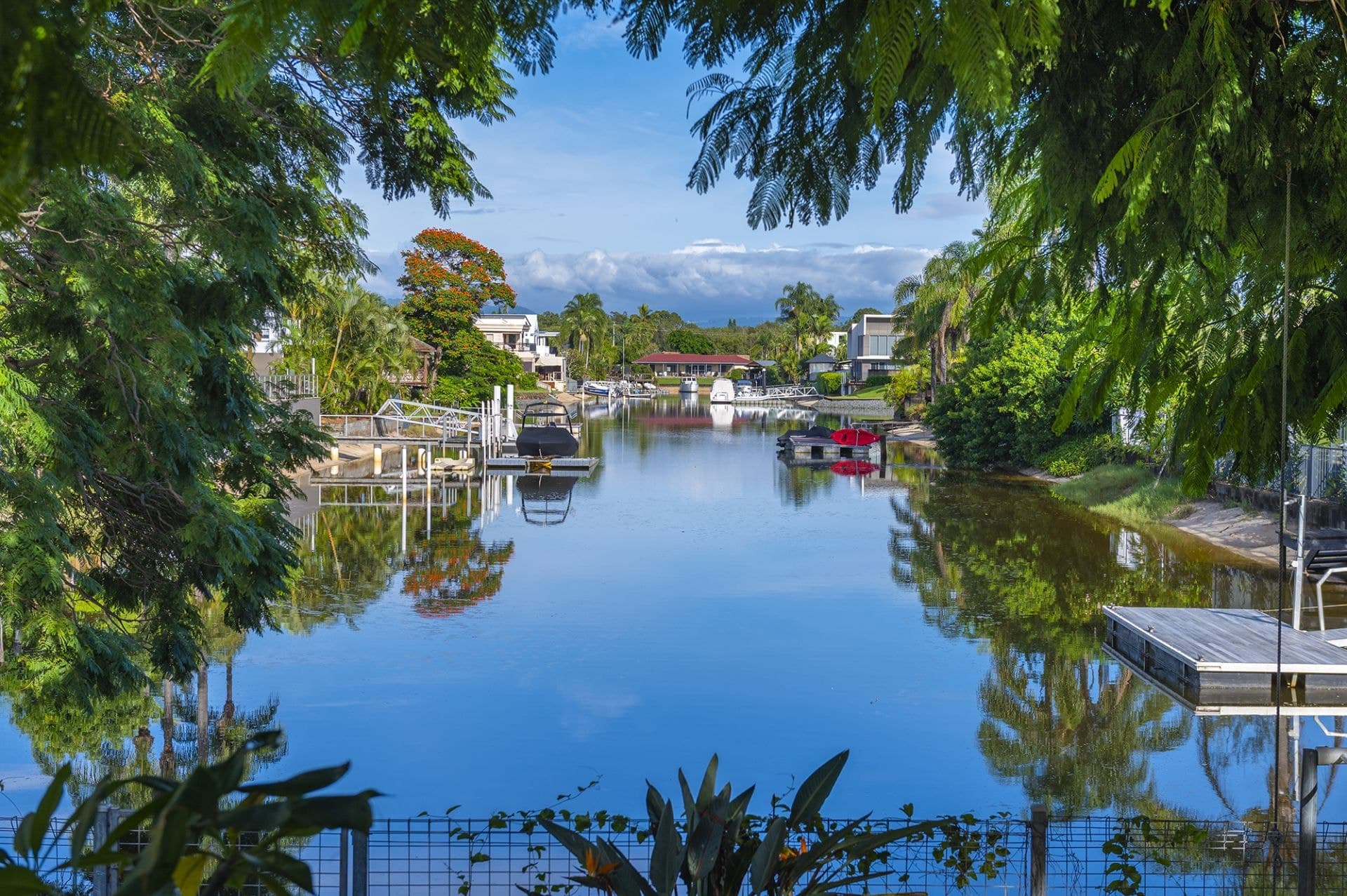 19 Rio Vista Boulevard, Broadbeach Waters - Thumbnail 2