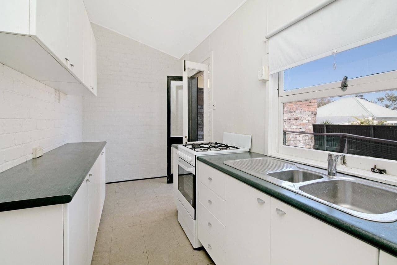 67 Quinton Road, Manly, Manly - Thumbnail 2