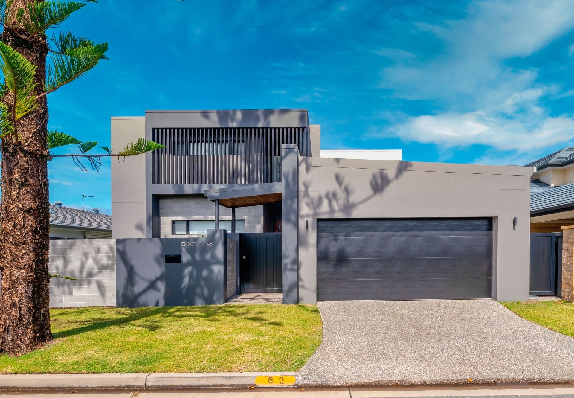 62 Gibraltar Drive, Isle Of Capri - Thumbnail 3