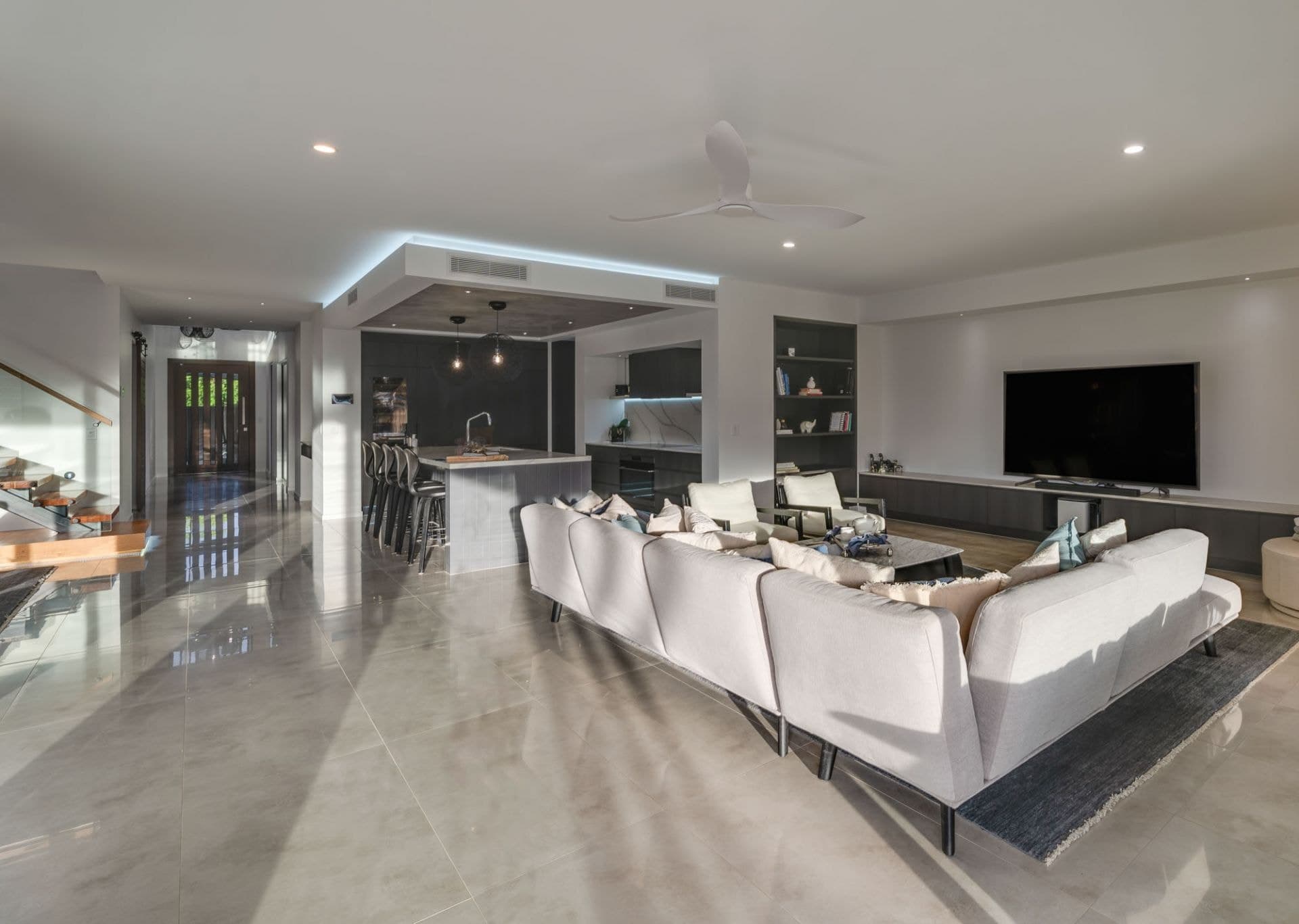 62 Gibraltar Drive, Isle Of Capri - Thumbnail 8