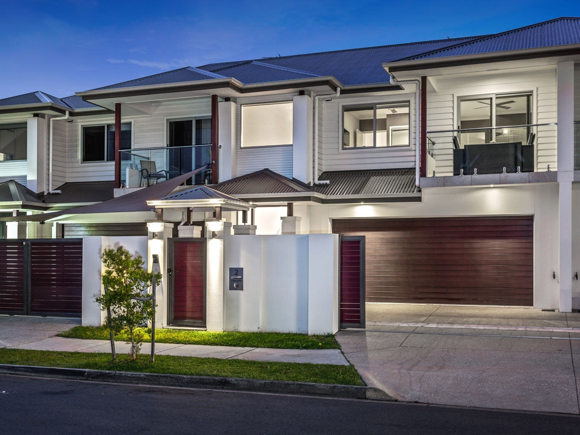 2/32 Tedder Avenue, Main Beach - Thumbnail 3
