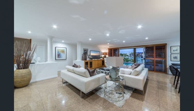 92 Gibraltar Drive, Isle Of Capri - Image 1