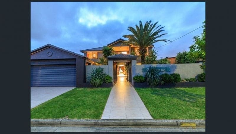 92 Gibraltar Drive, Isle Of Capri - Thumbnail 2