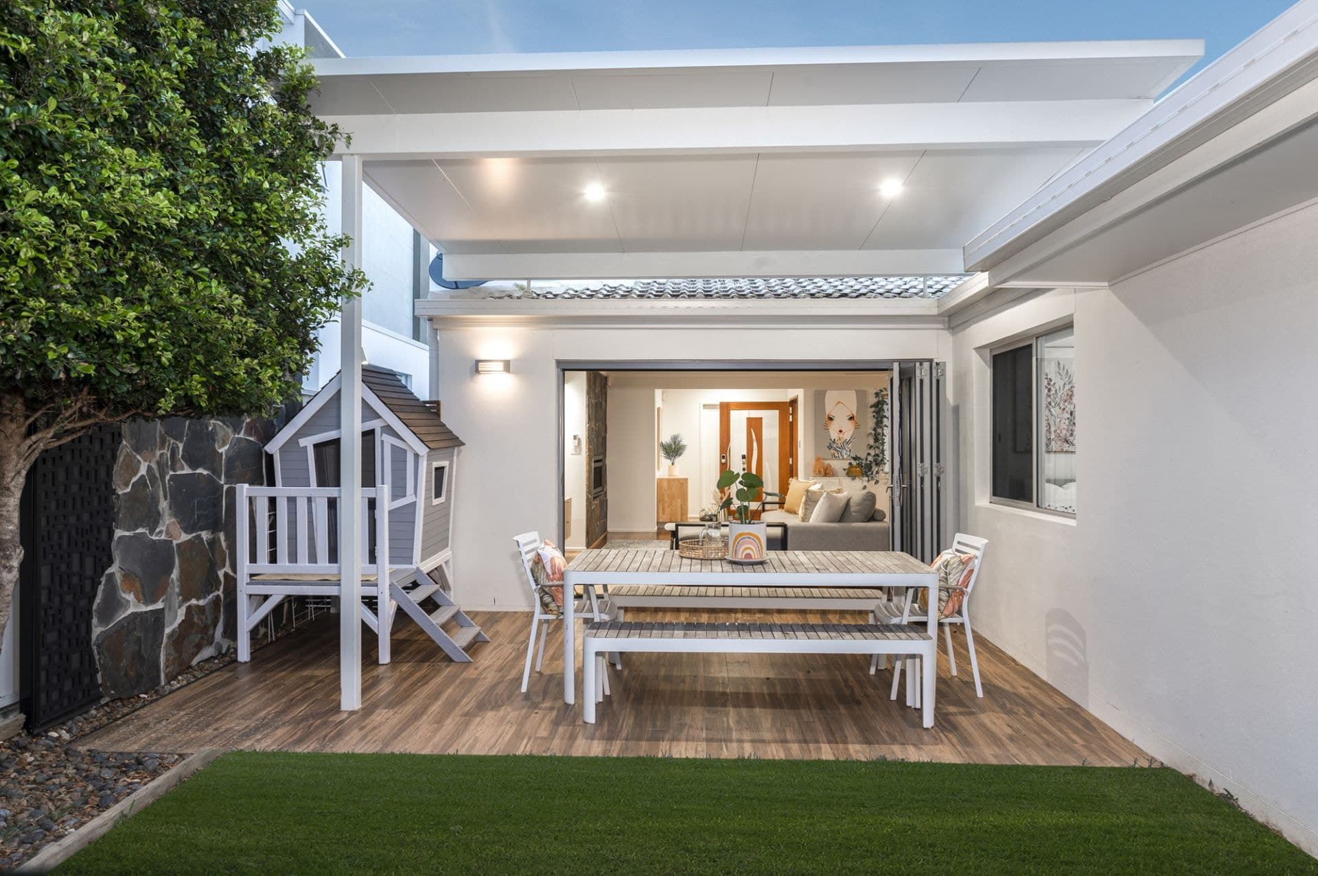 13 Salerno Street, Isle Of Capri - Thumbnail 6