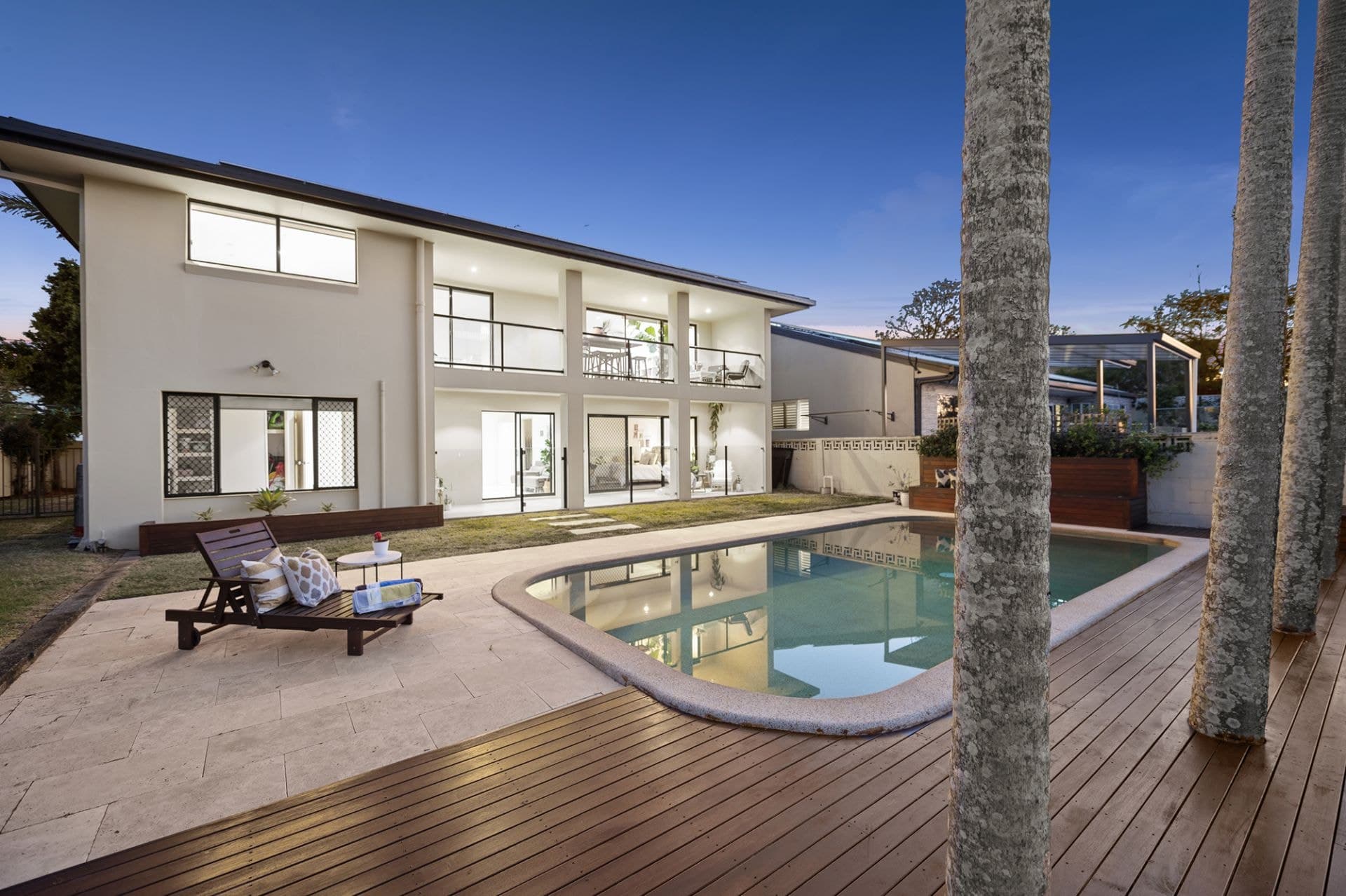 13 Poinciana Boulevard, Broadbeach Waters - Image 1
