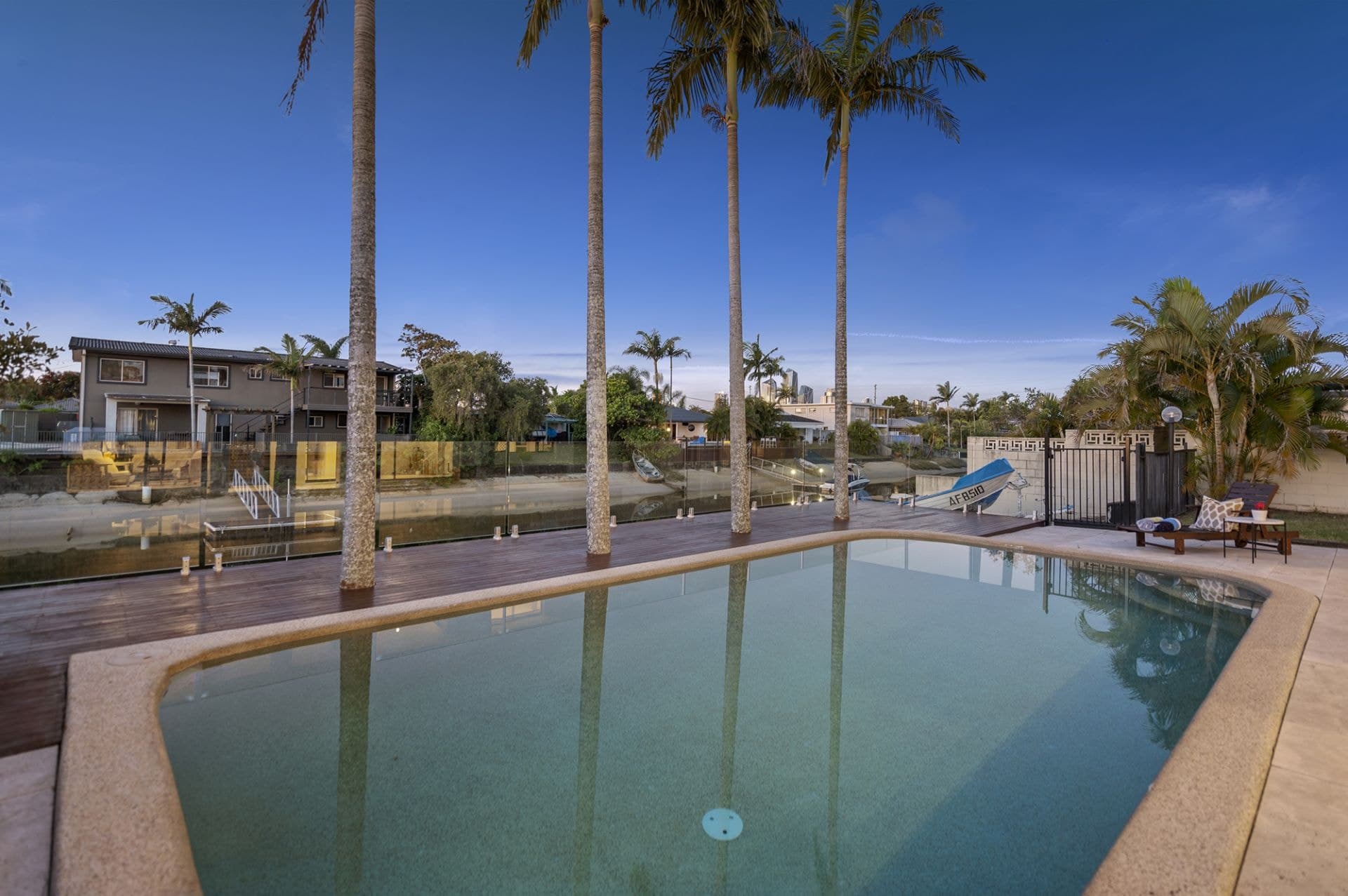 13 Poinciana Boulevard, Broadbeach Waters - Thumbnail 6