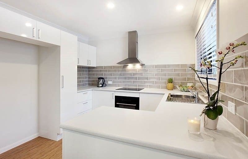 19 Warratina Street, Labrador - Thumbnail 3