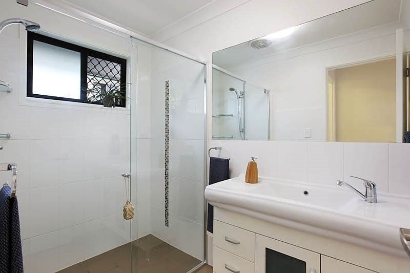 19 Warratina Street, Labrador - Thumbnail 7