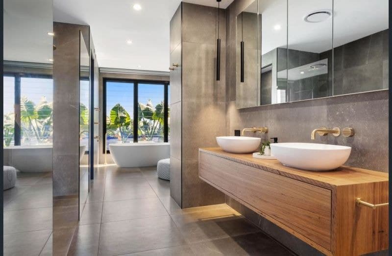 2/94 Monaco Street, Broadbeach Waters - Thumbnail 5